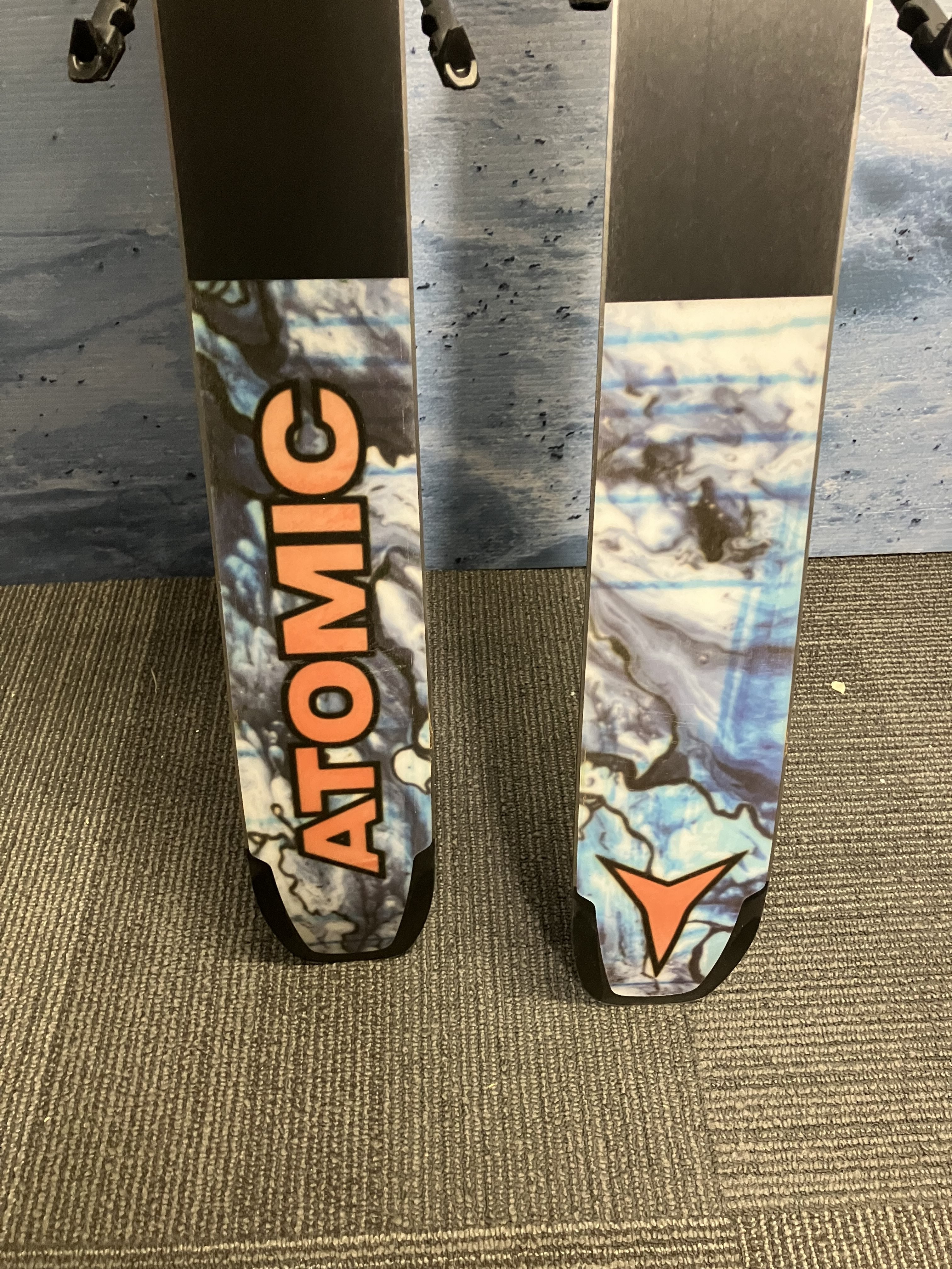Used 2025 Atomic Bent Chetler 100 158cm Ski w/ atomic strive 13 Demo Binding