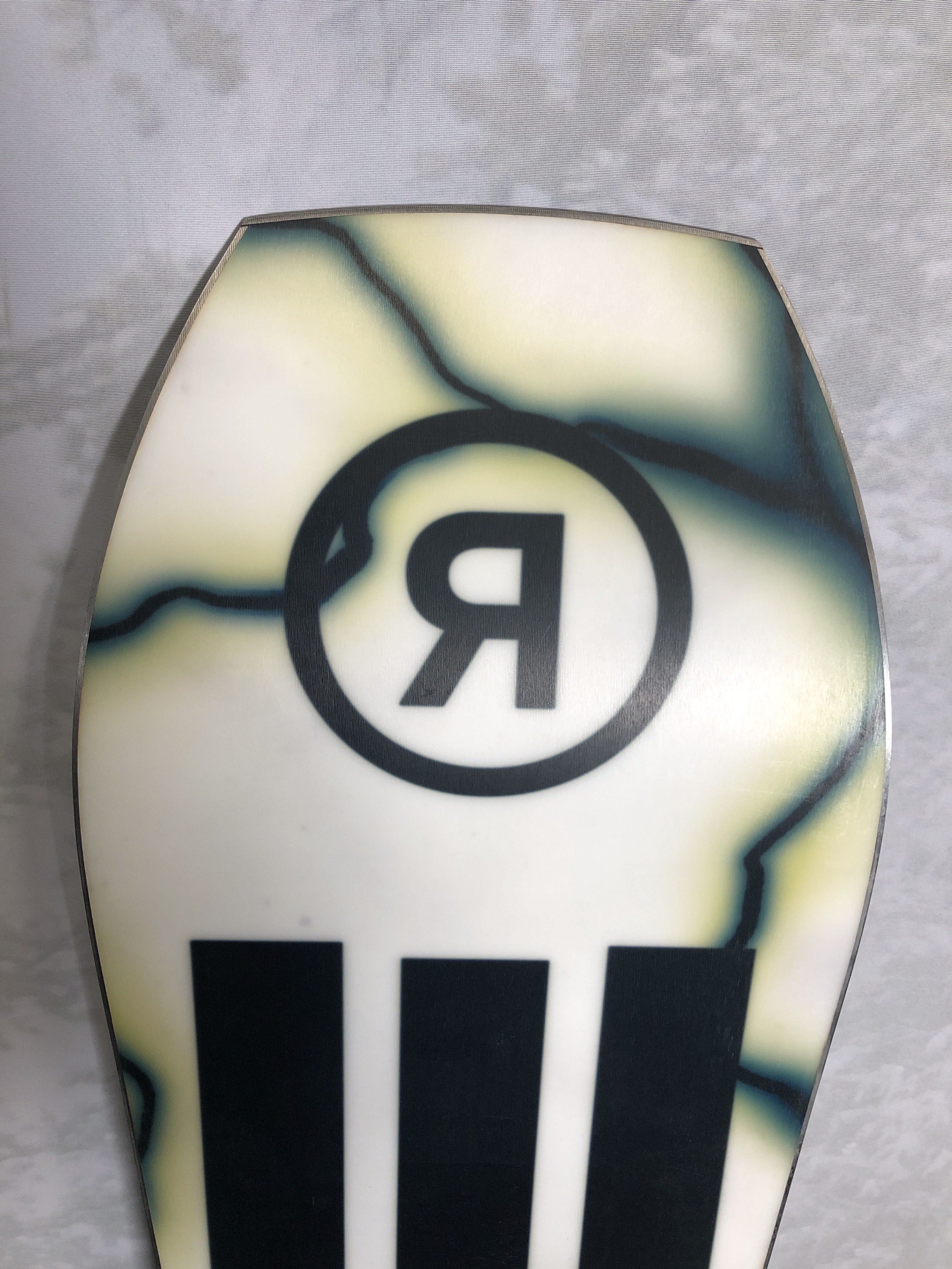 New 2025 Ride Warpig 142CM Snowboard