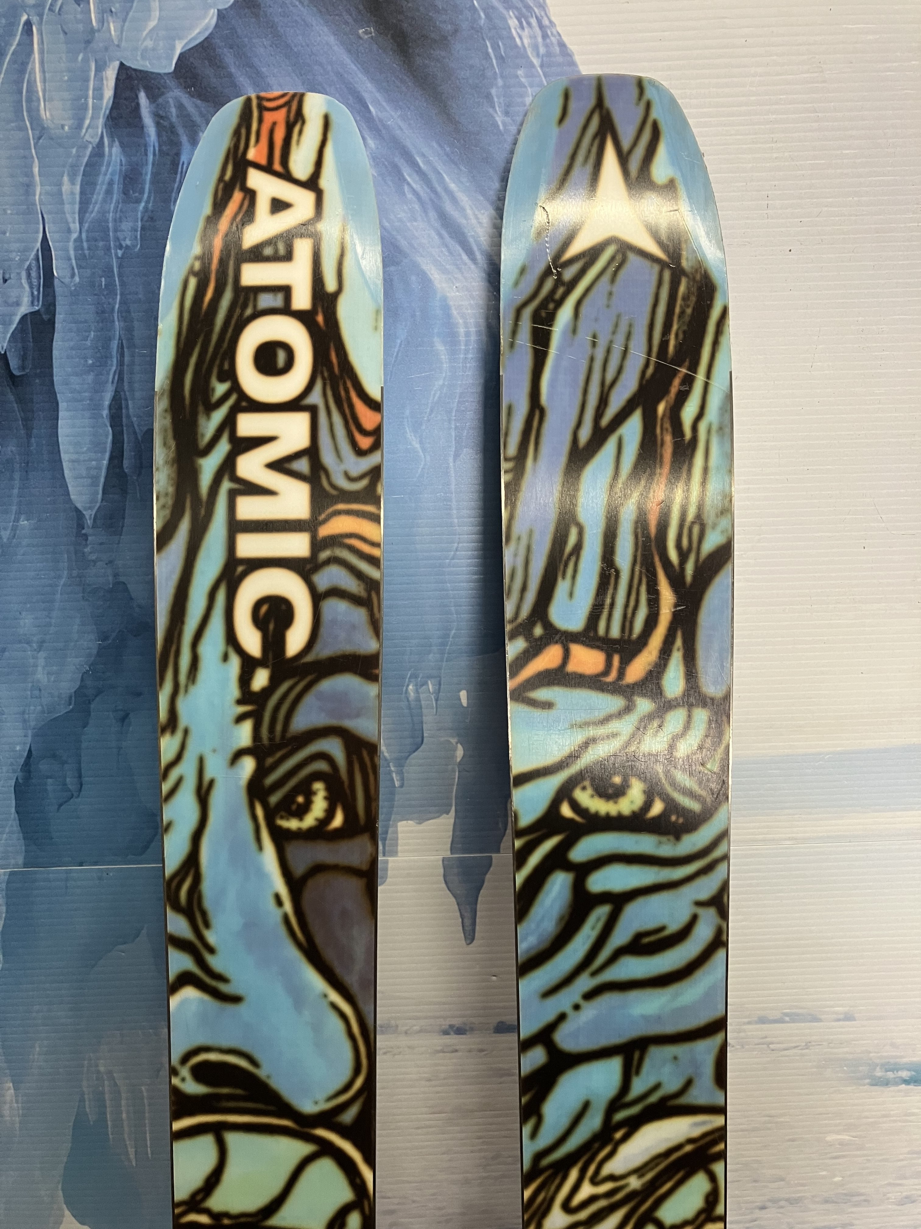 Used 2024 Atomic Bent Chetler 110 180cm Ski w/ atomic strive 13 Demo Binding
