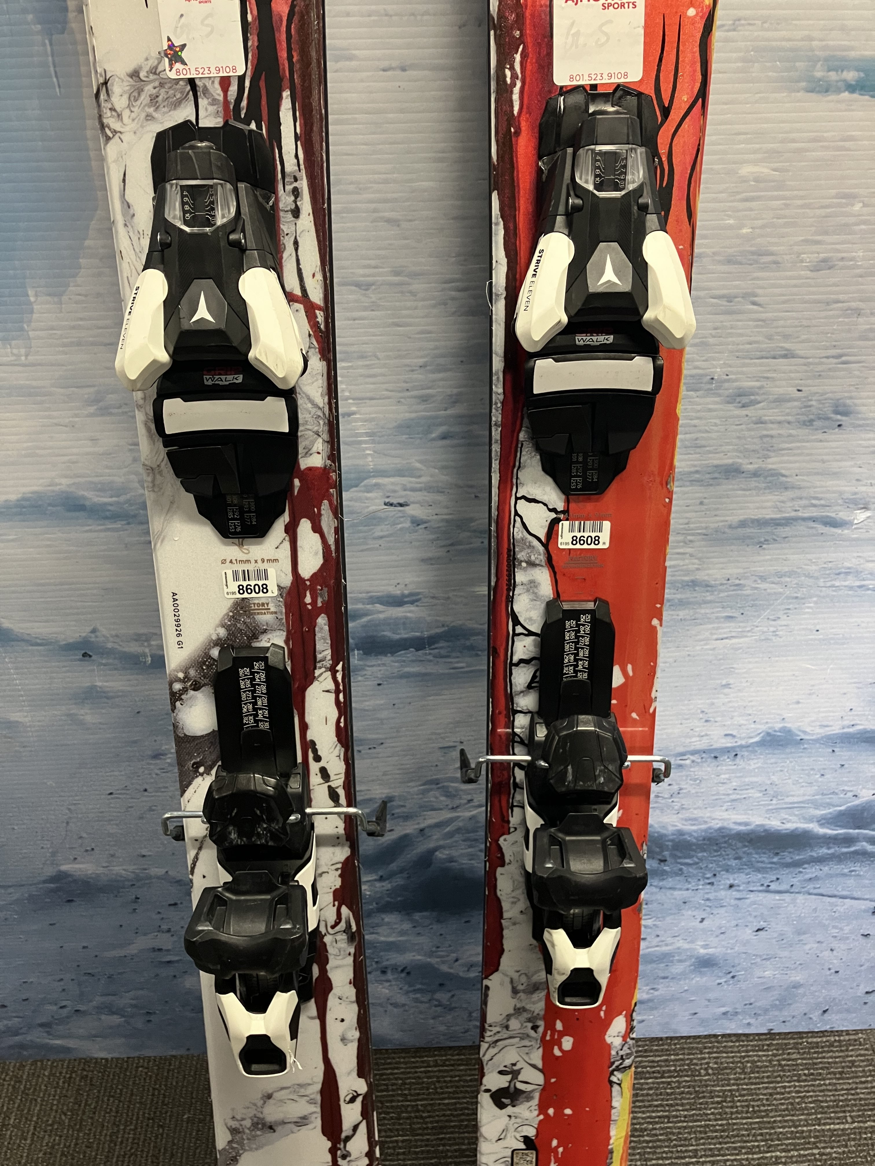 Used 2024 Atomic Bent Chetler 110 172cm Ski w/ atomic strive 13 Demo Binding