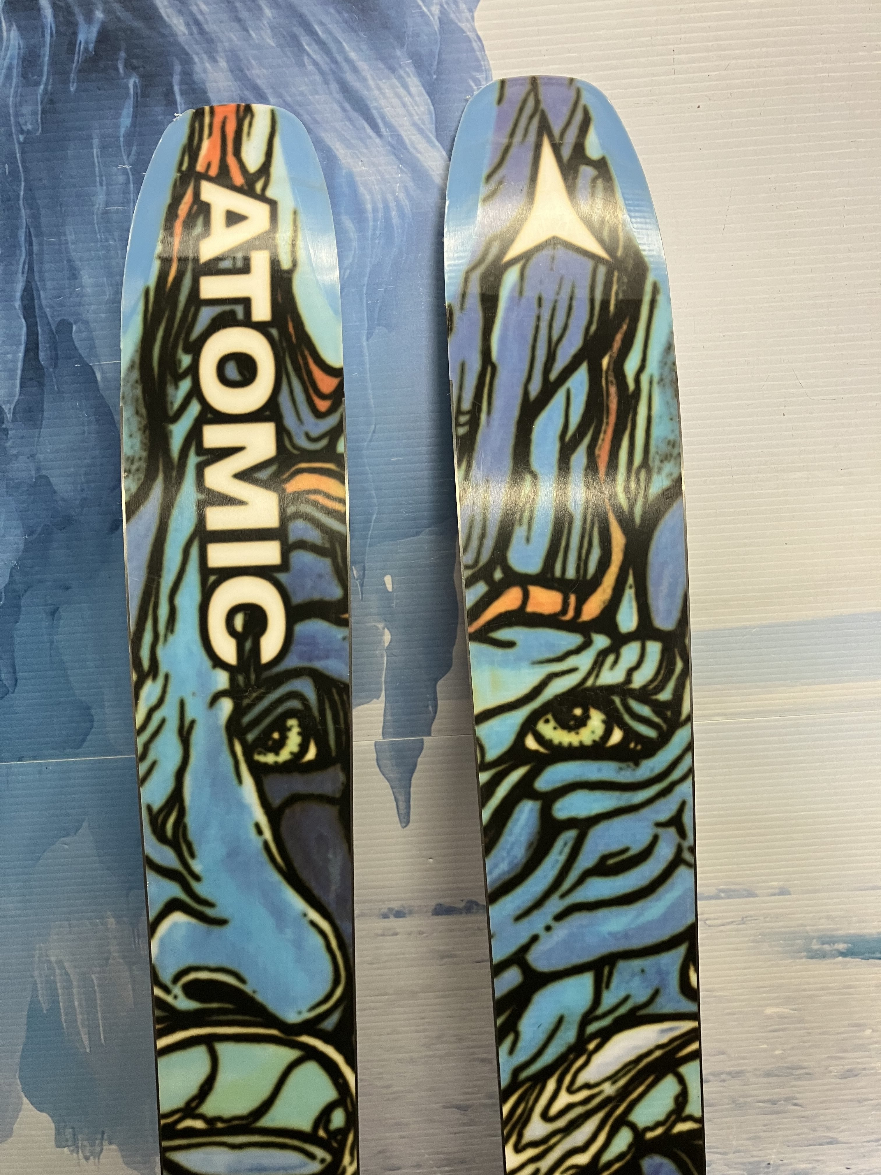 Used 2024 Atomic Bent Chetler 110 172cm Ski w/ atomic strive 13 Demo Binding