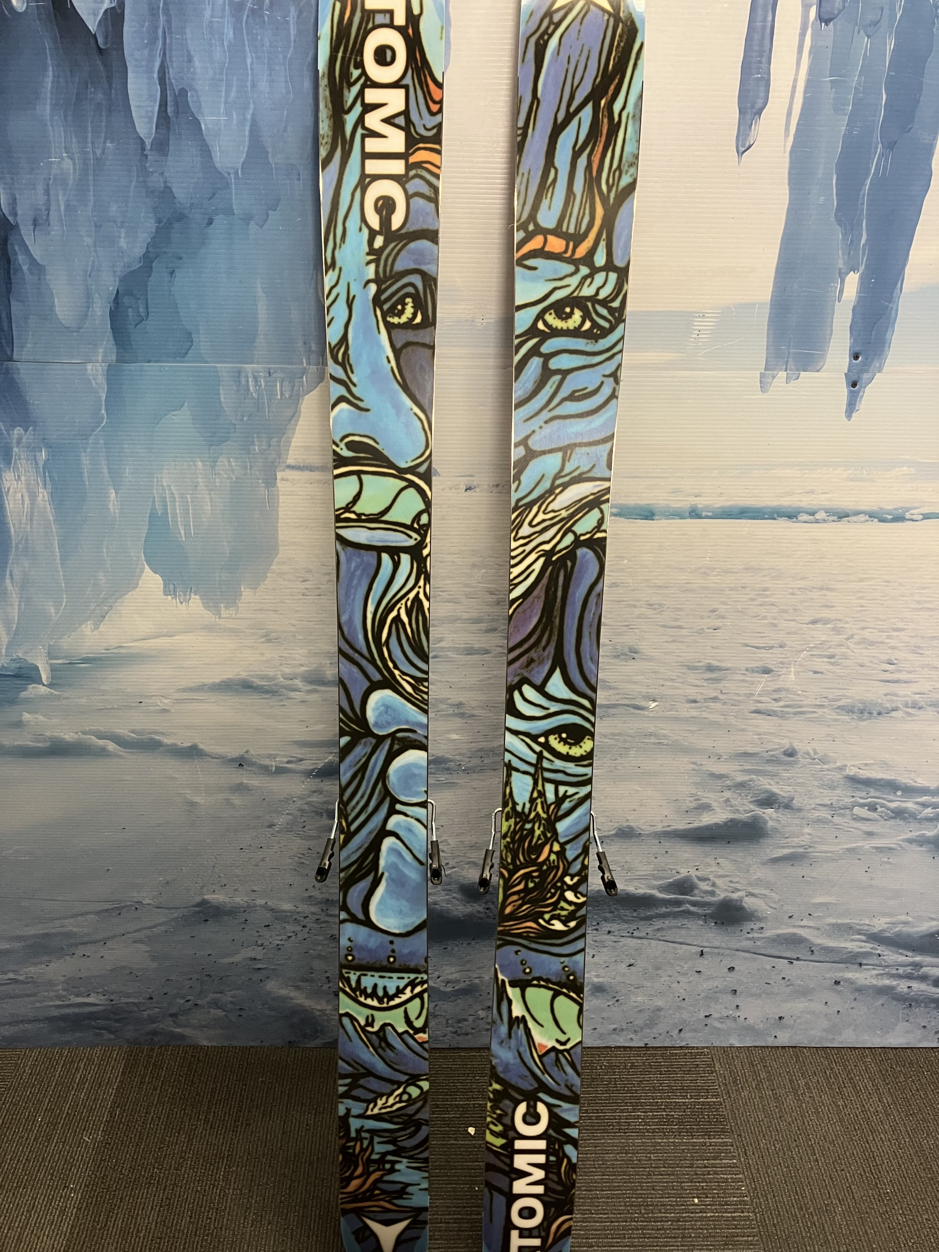 Used 2024 Atomic Bent Chetler 110 180cm Ski w/ atomic strive 13 Demo Binding