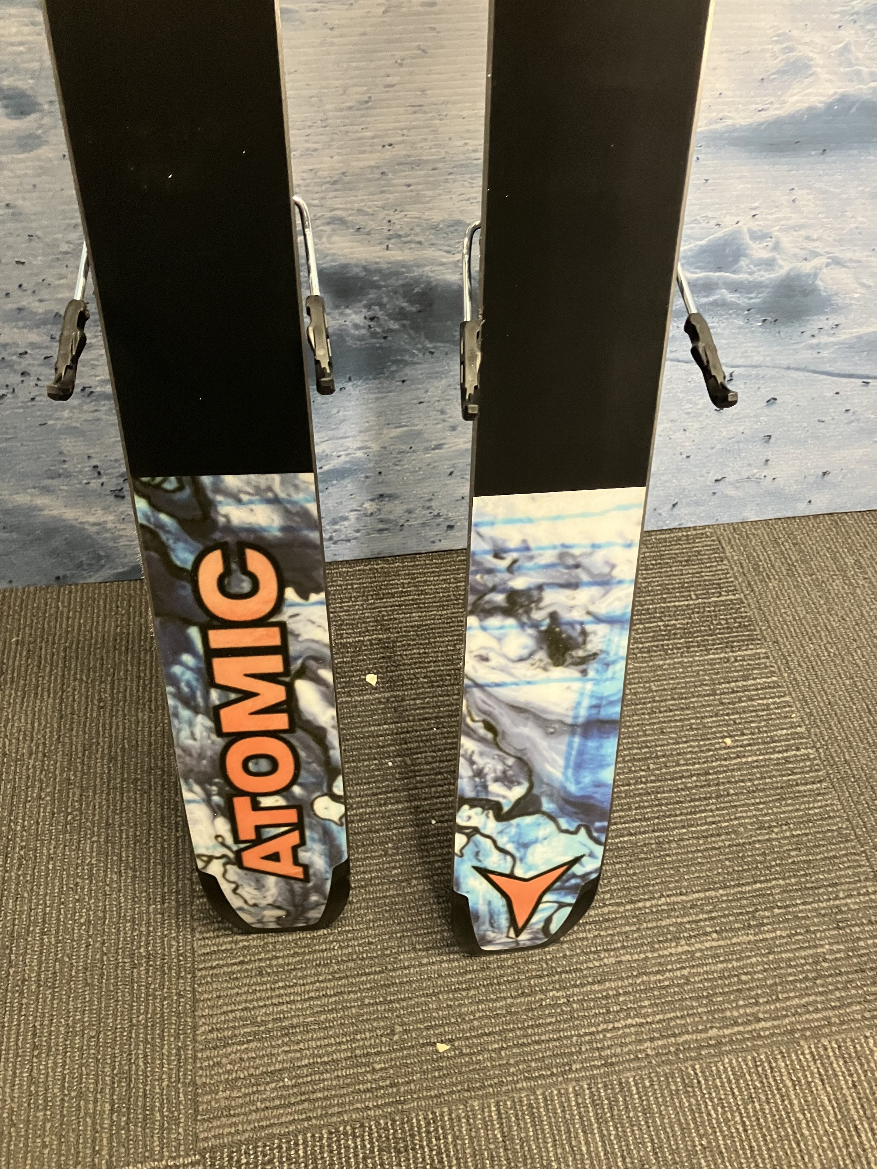 Used 2025 Atomic Bent Chetler 100 165cm Ski w/ Atomic Strive 13 Demo Binding