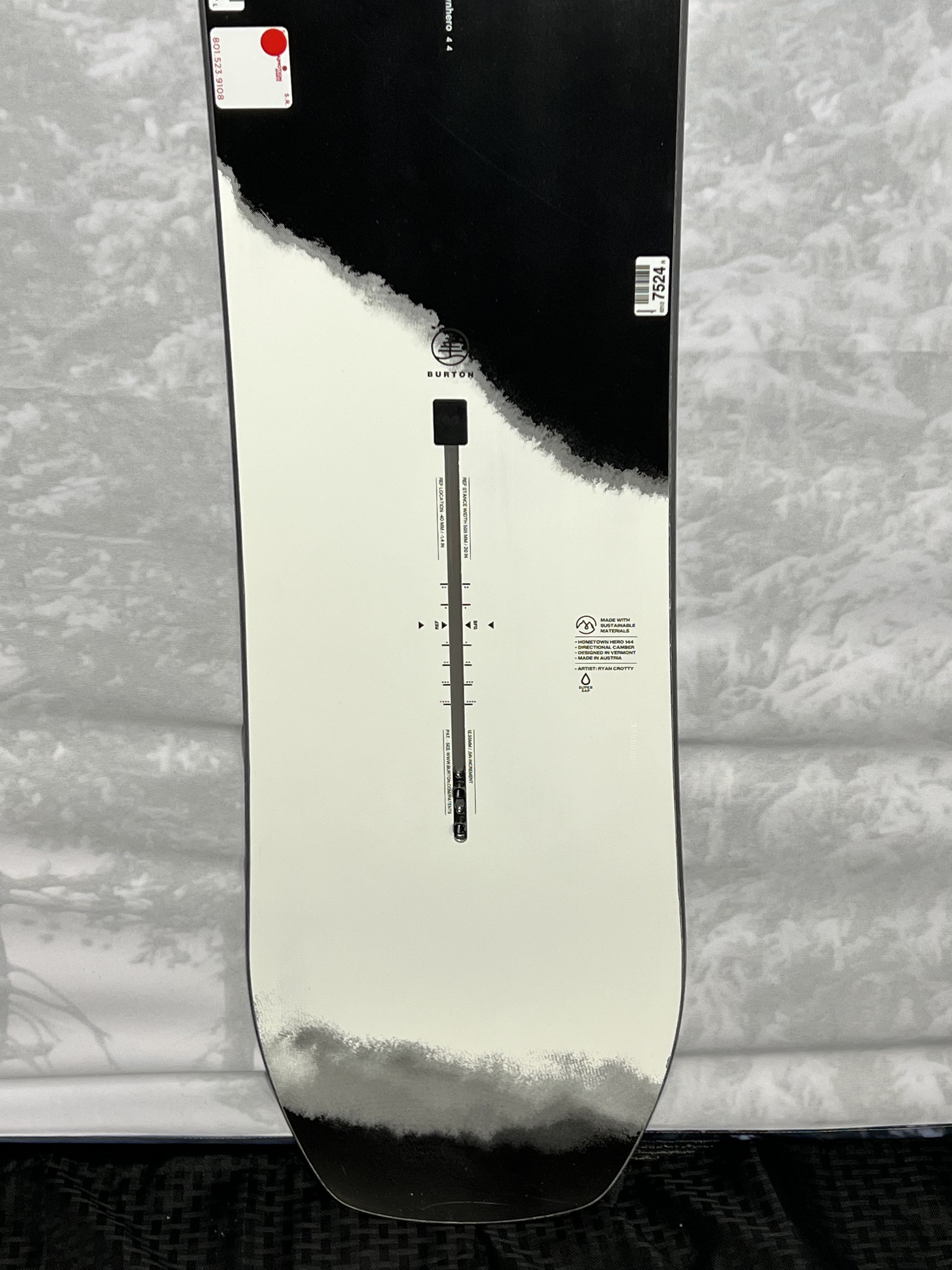 New 2025 Burton Hometown Hero Camber 144 CM Snowboard