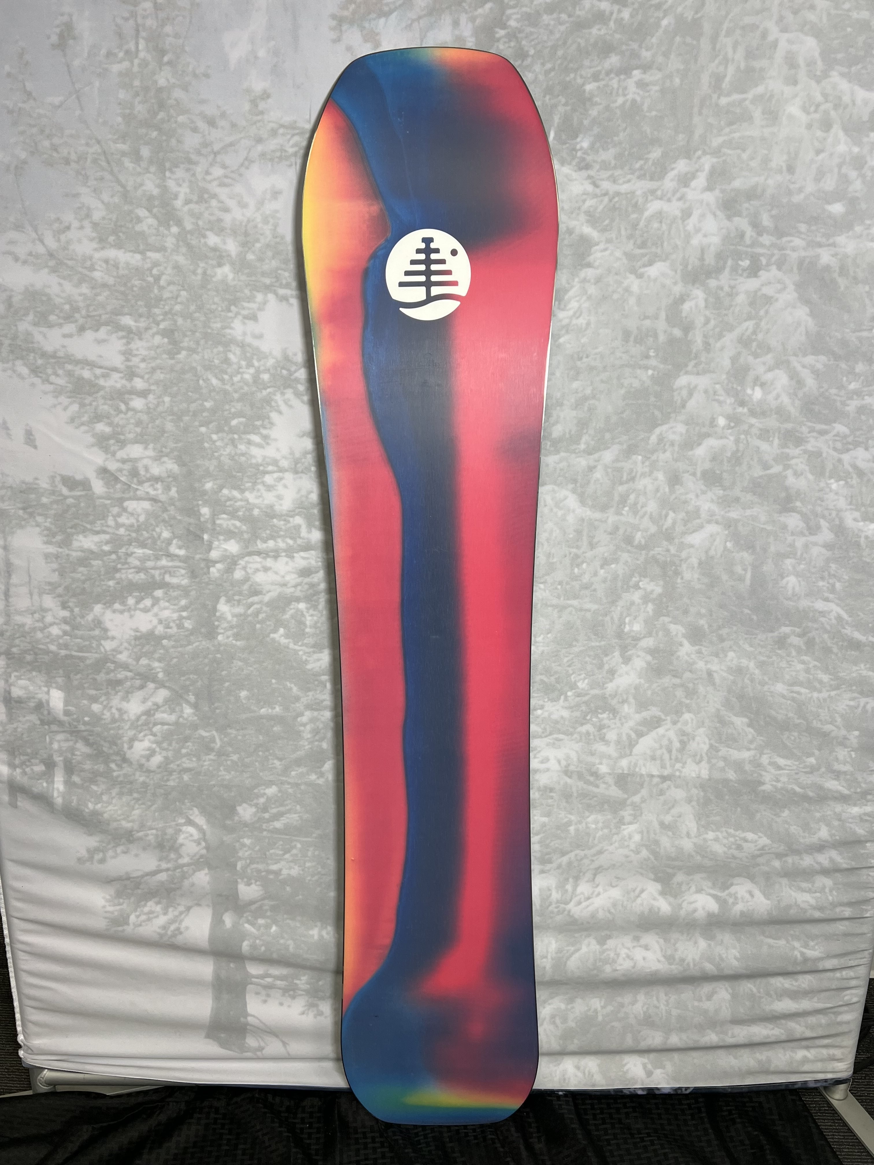 New 2025 Burton Hometown Hero Camber 144 CM Snowboard
