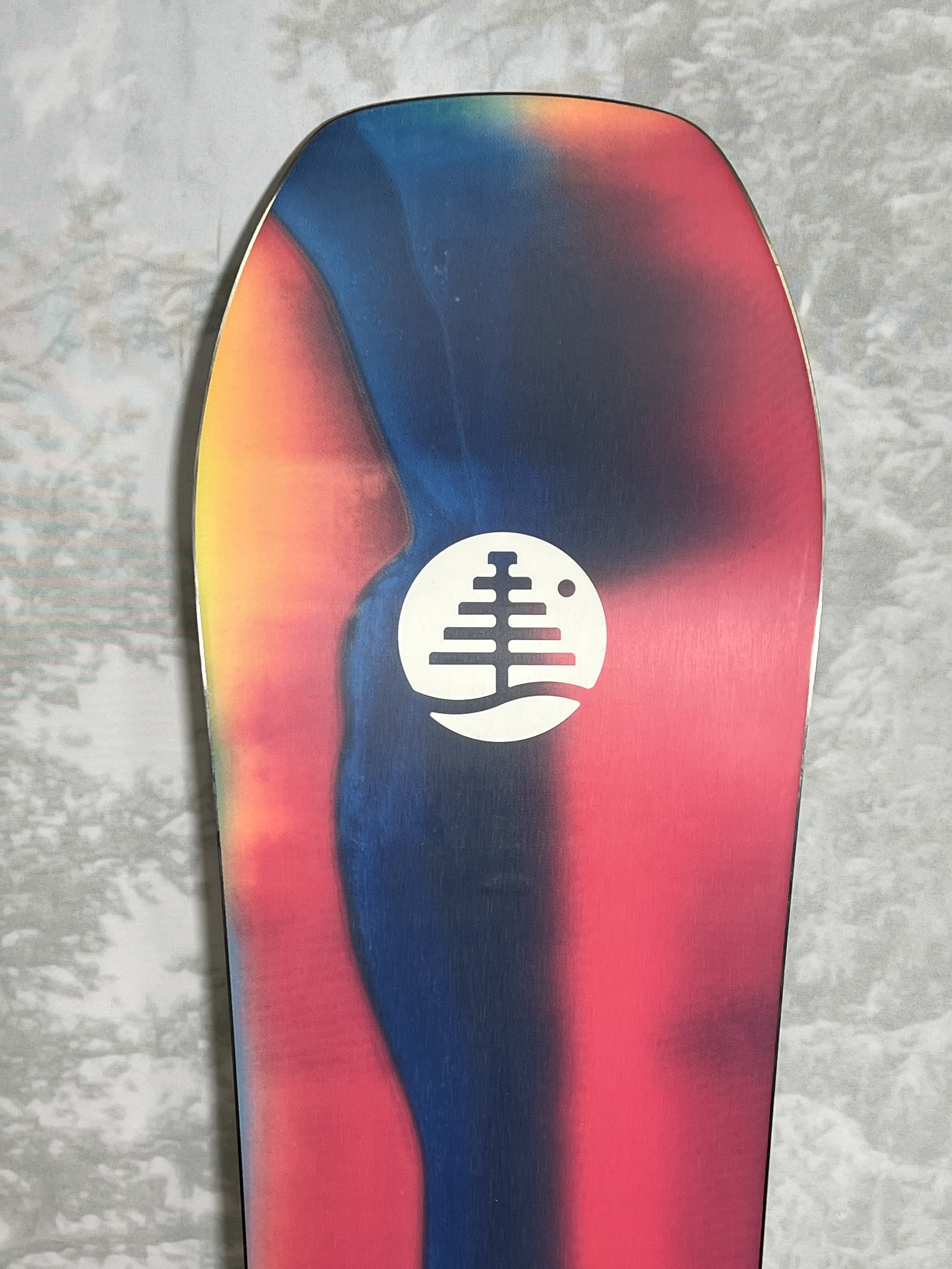 New 2025 Burton Hometown Hero Camber 144 CM Snowboard