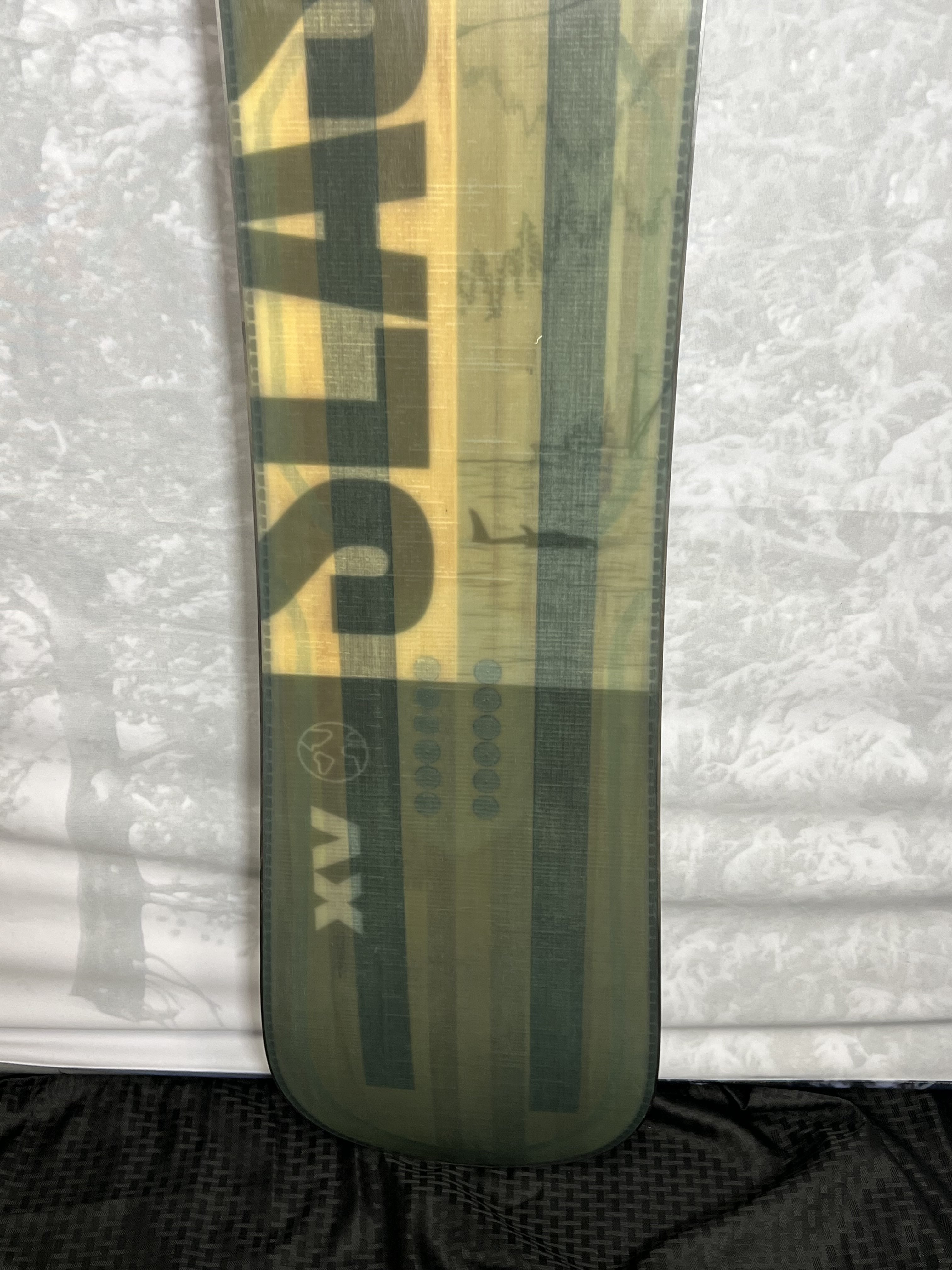 Lightly Used Rossignol XV Slashimi 158CM Snowboard
