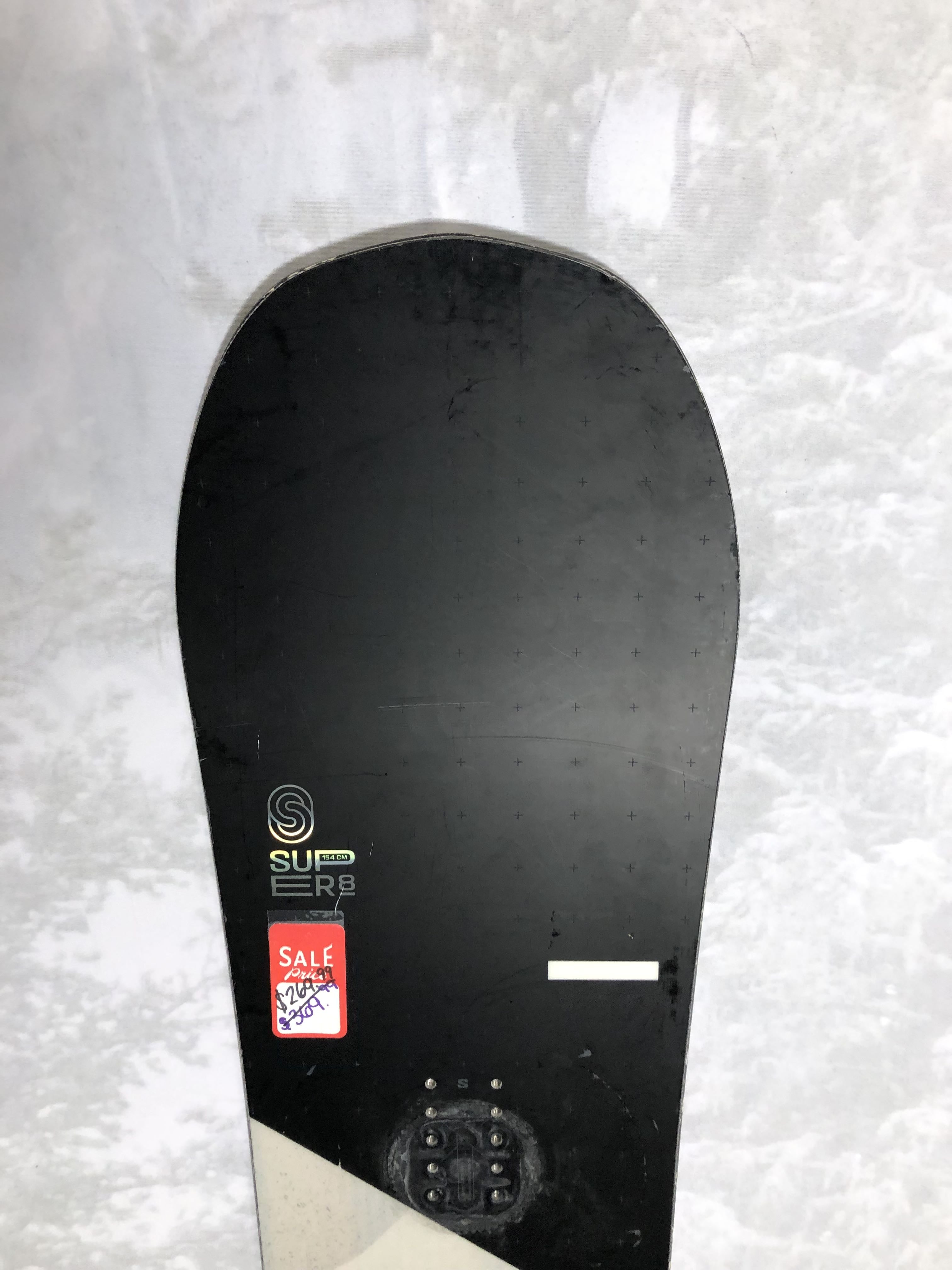 Used 2025 Salomon Super 8 Snowboard 154cm