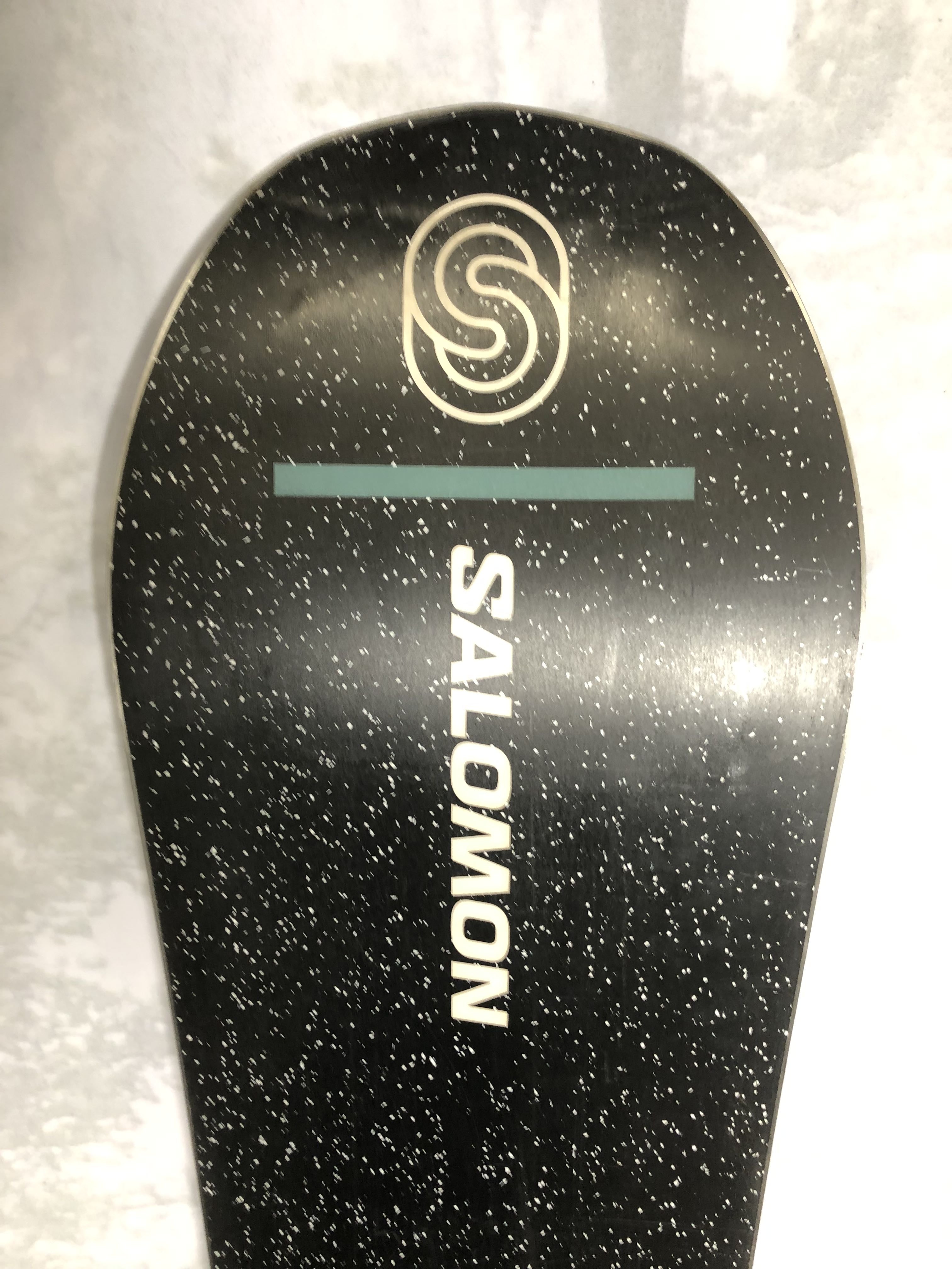 Used 2025 Salomon Super 8 Snowboard 154cm