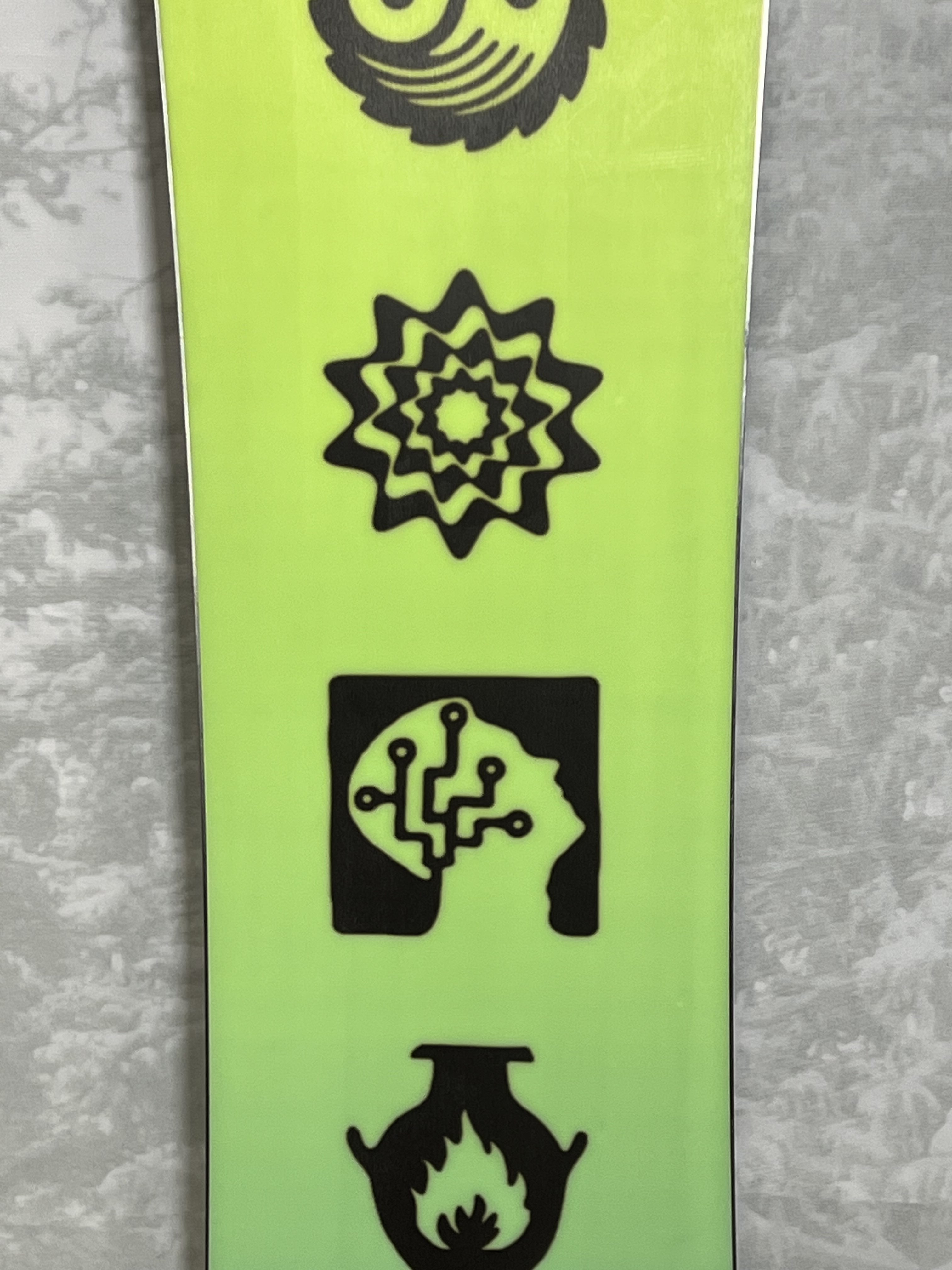 New K2 Embassy 157 CM Snowboard 2025