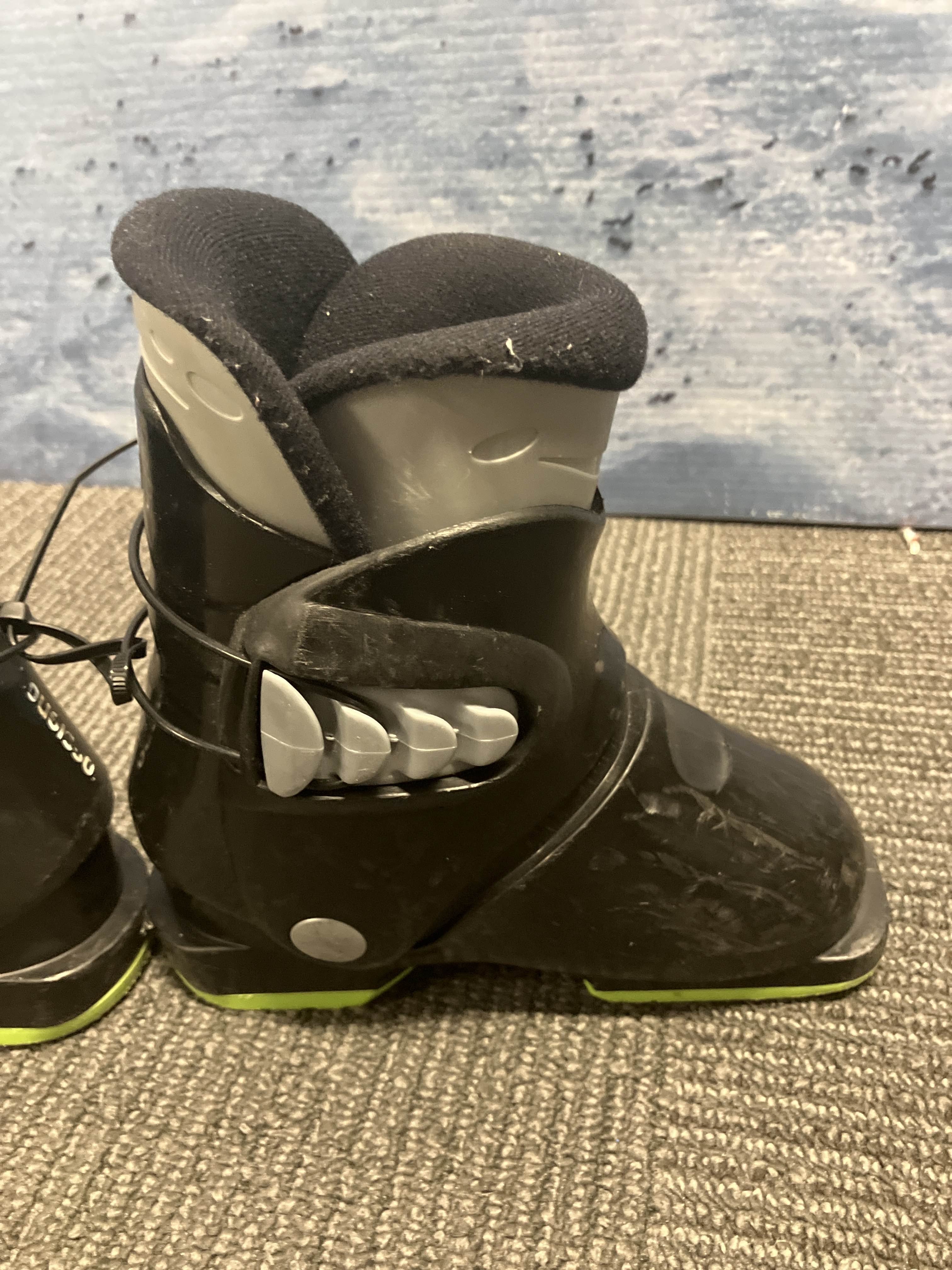 Used Rossignol Comp 17.5 Kids Ski Boot