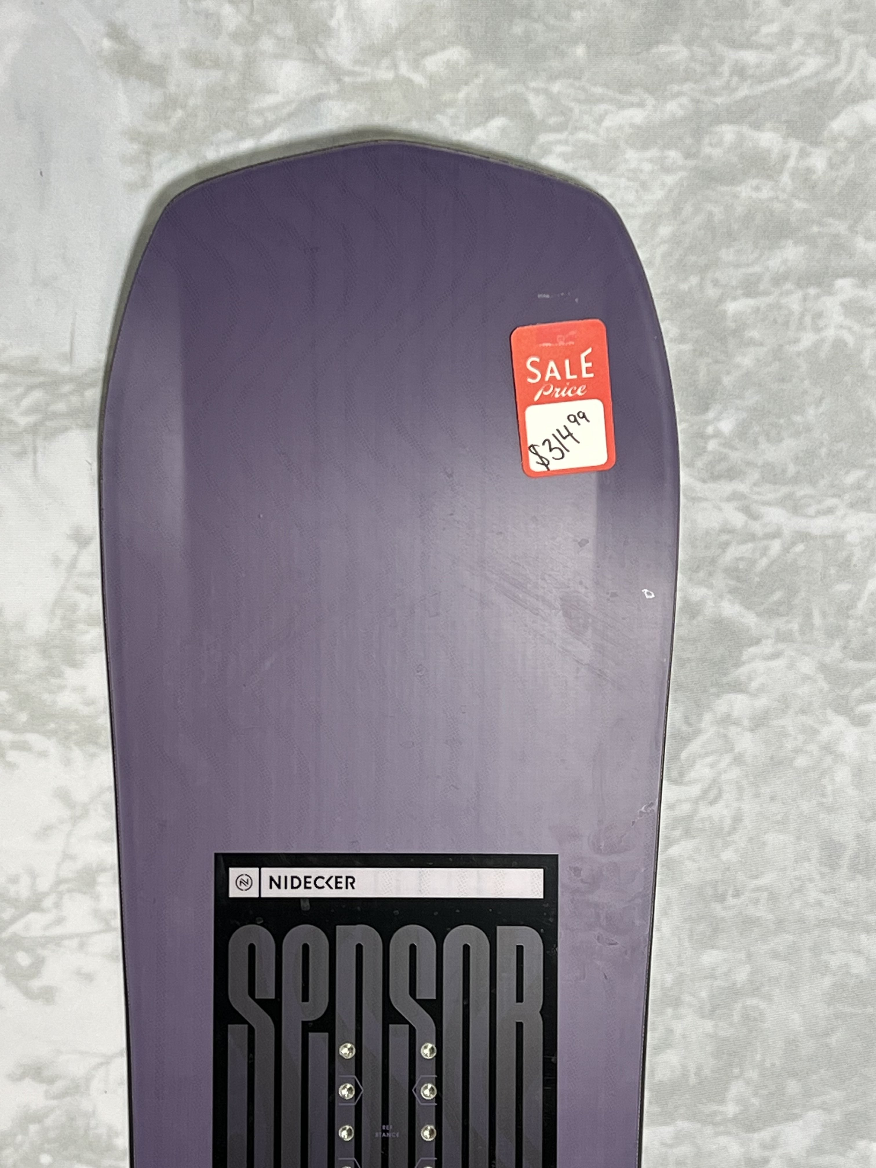 Lightly Used Nidecker Sensor 147 CM Women's Snowboard 2025