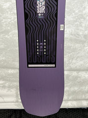 Lightly Used Nidecker Sensor 147 CM Women's Snowboard 2025