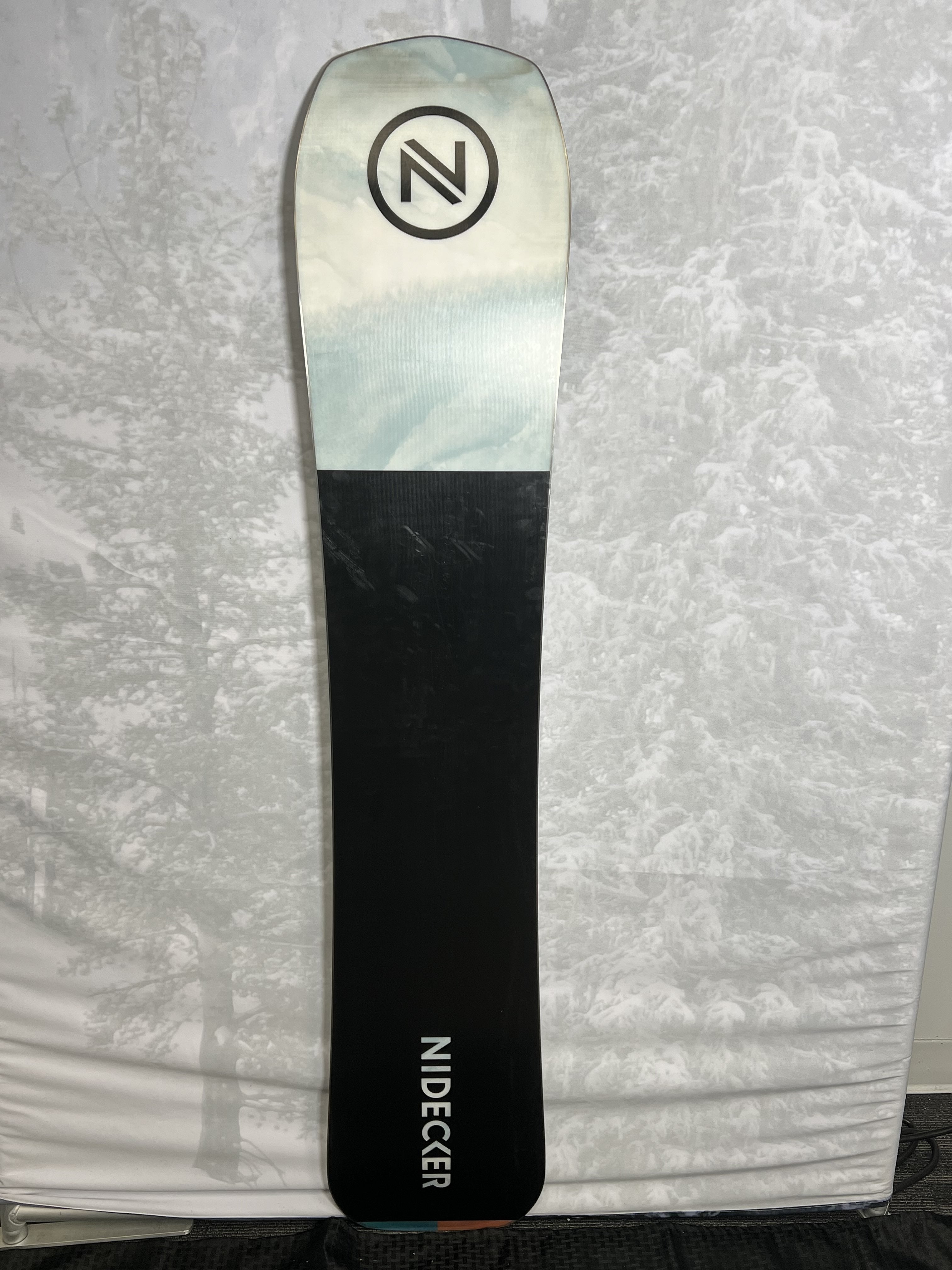 New Nidecker Escape 152 CM Snowboard 2025