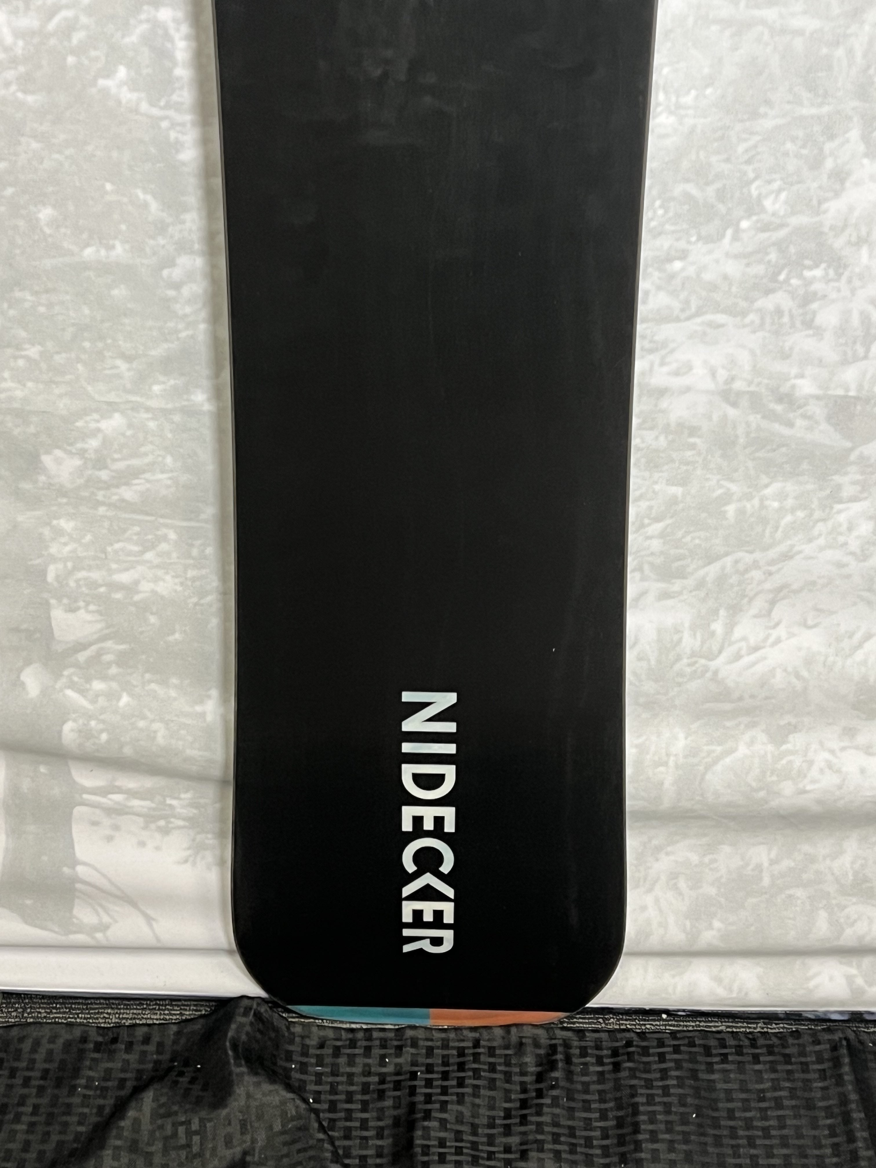 New Nidecker Escape 152 CM Snowboard 2025