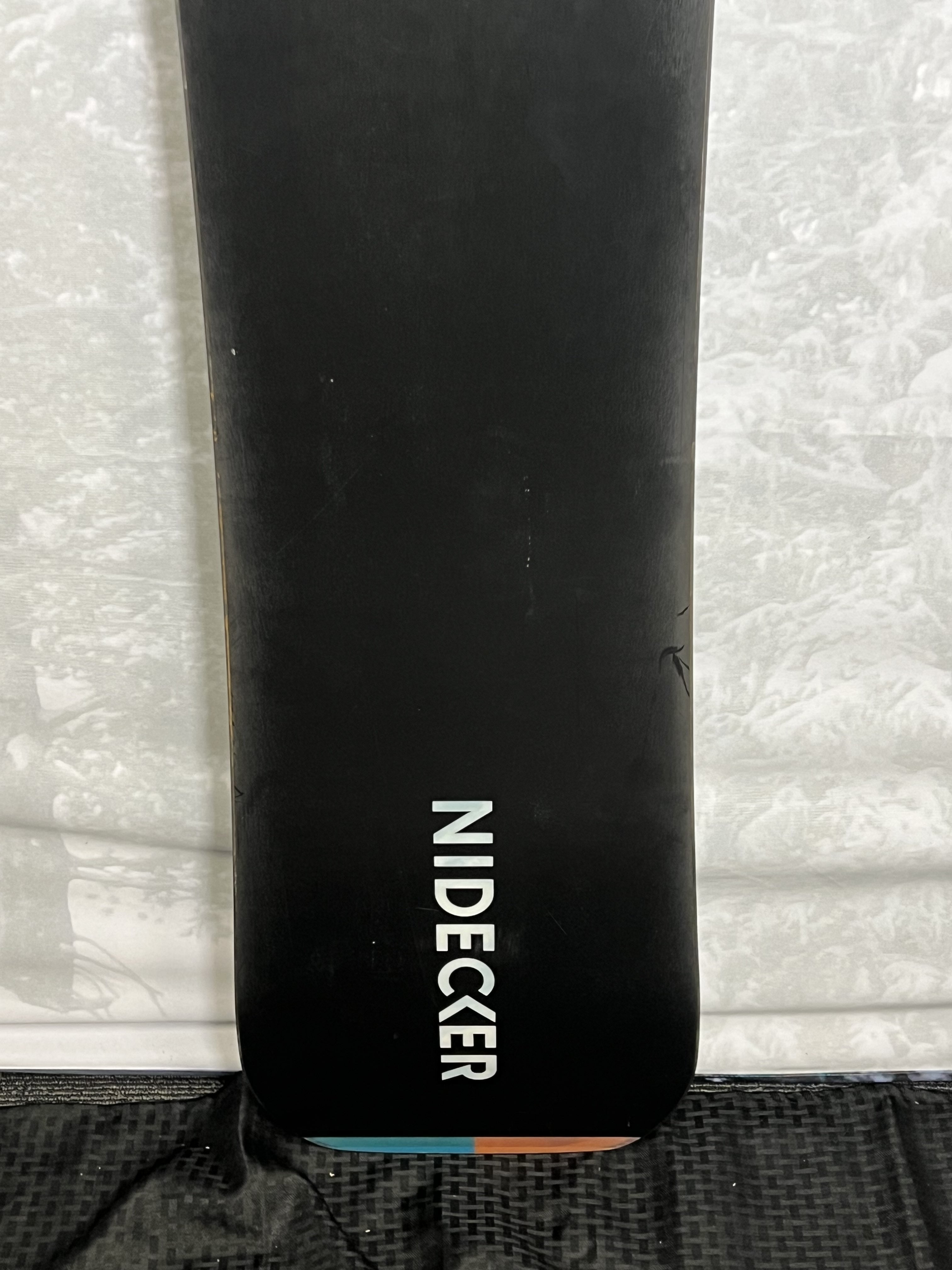 Lightly Used Nidecker Escape 162 CM Snowboard 2025
