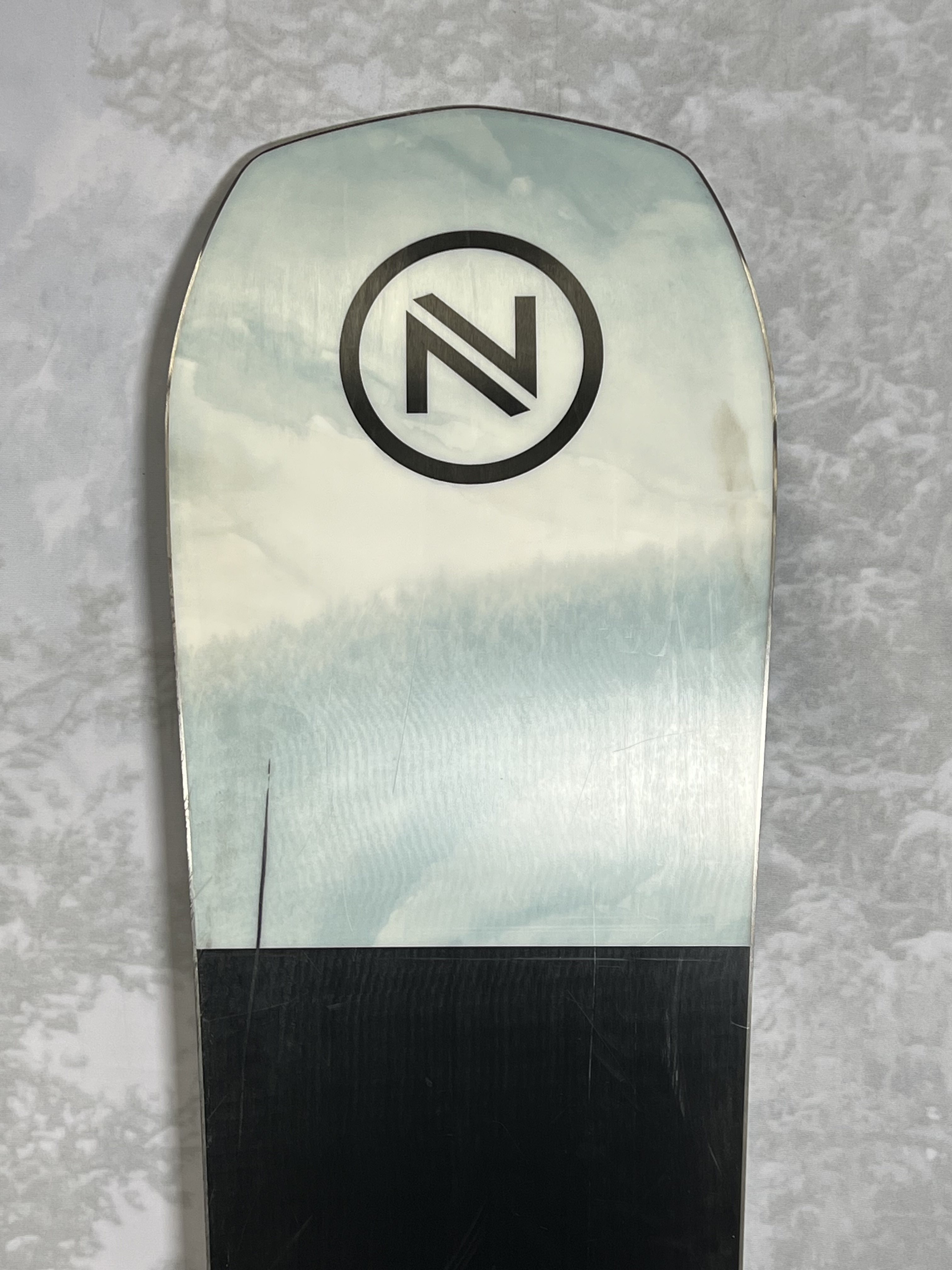 Lightly Used Nidecker Escape 165 CM Snowboard 2025