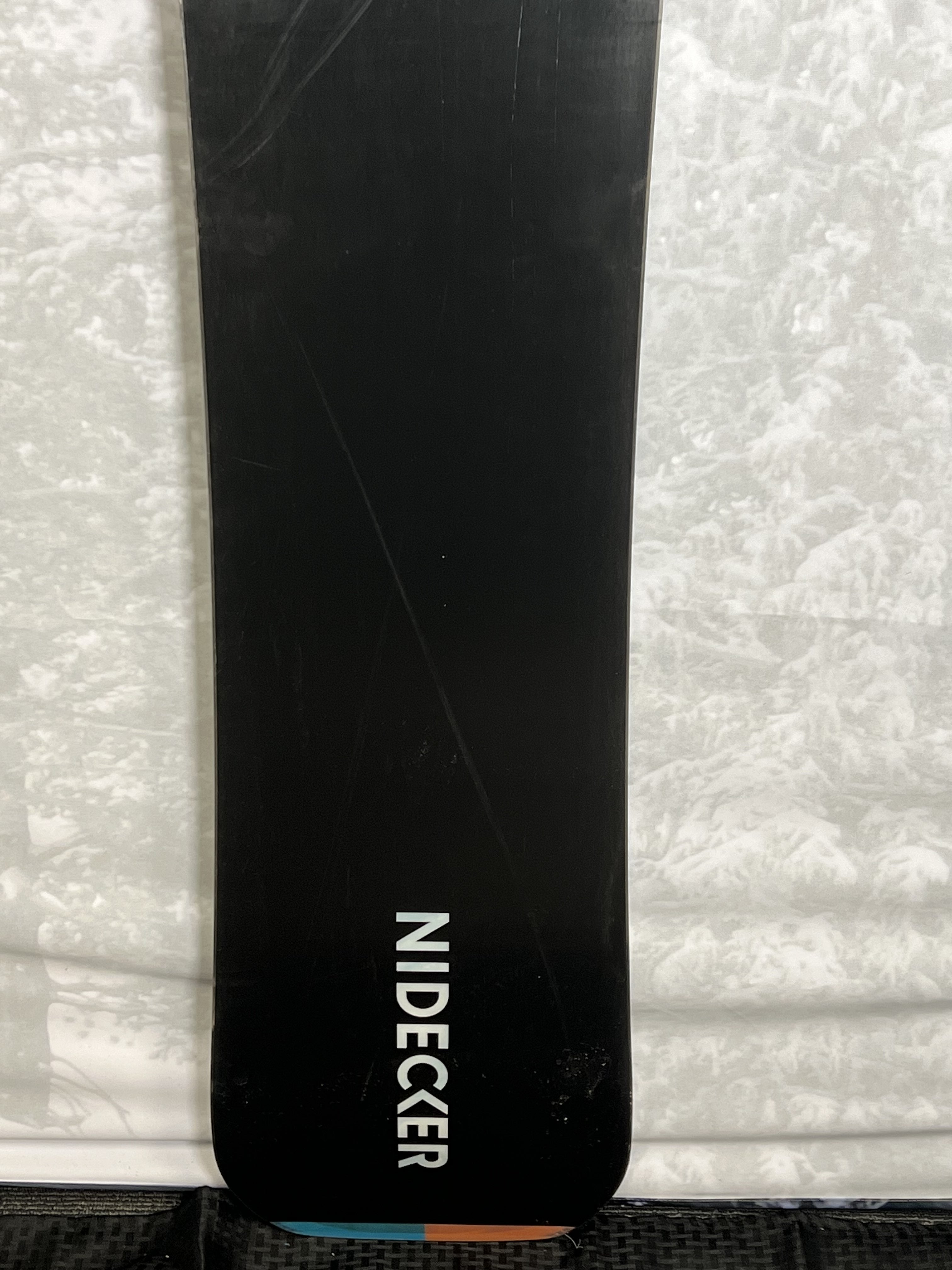 Lightly Used Nidecker Escape 165 CM Snowboard 2025