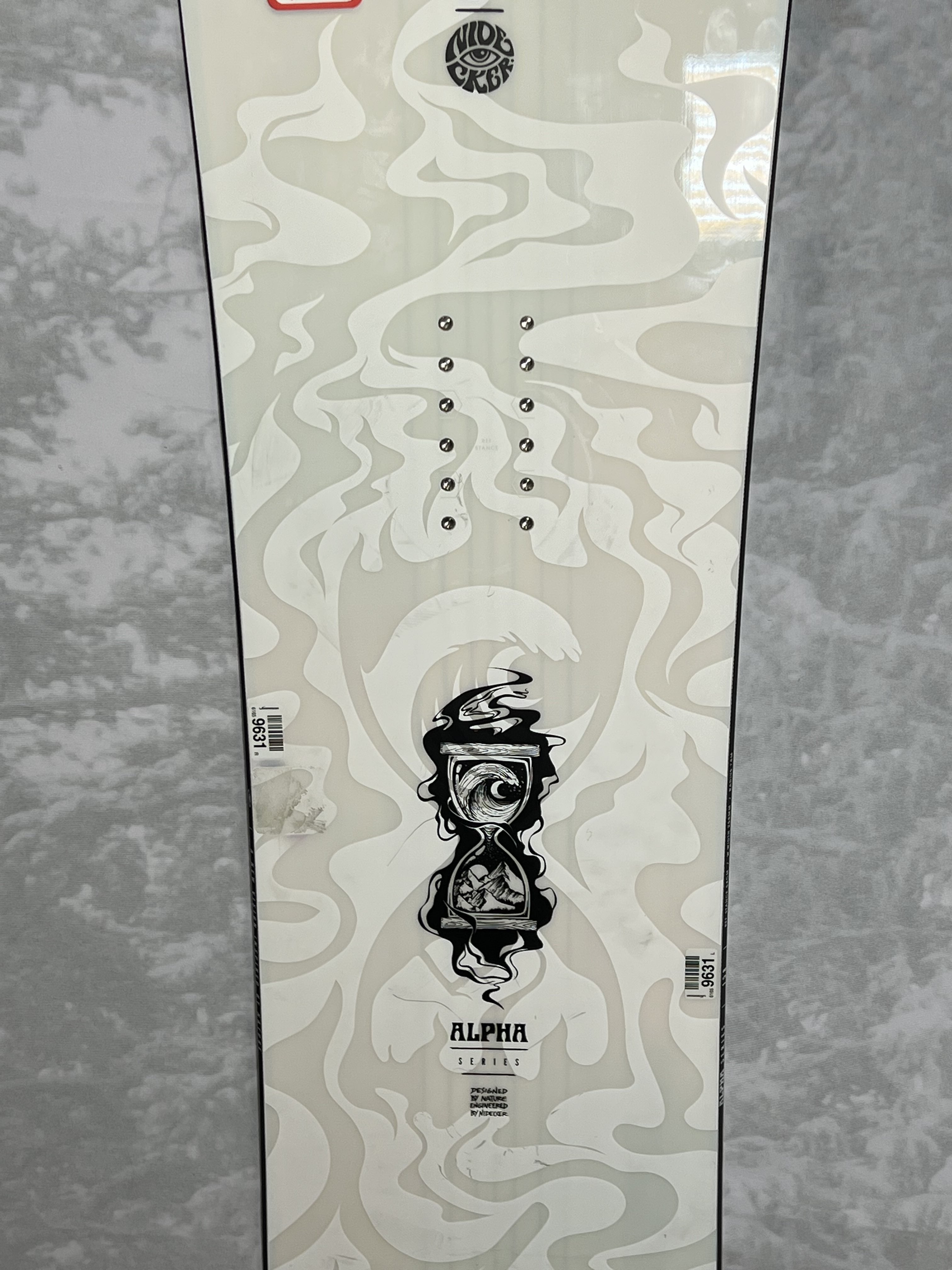 Lightly Used Nidecker Alpha 158 CM Snowboard 2025