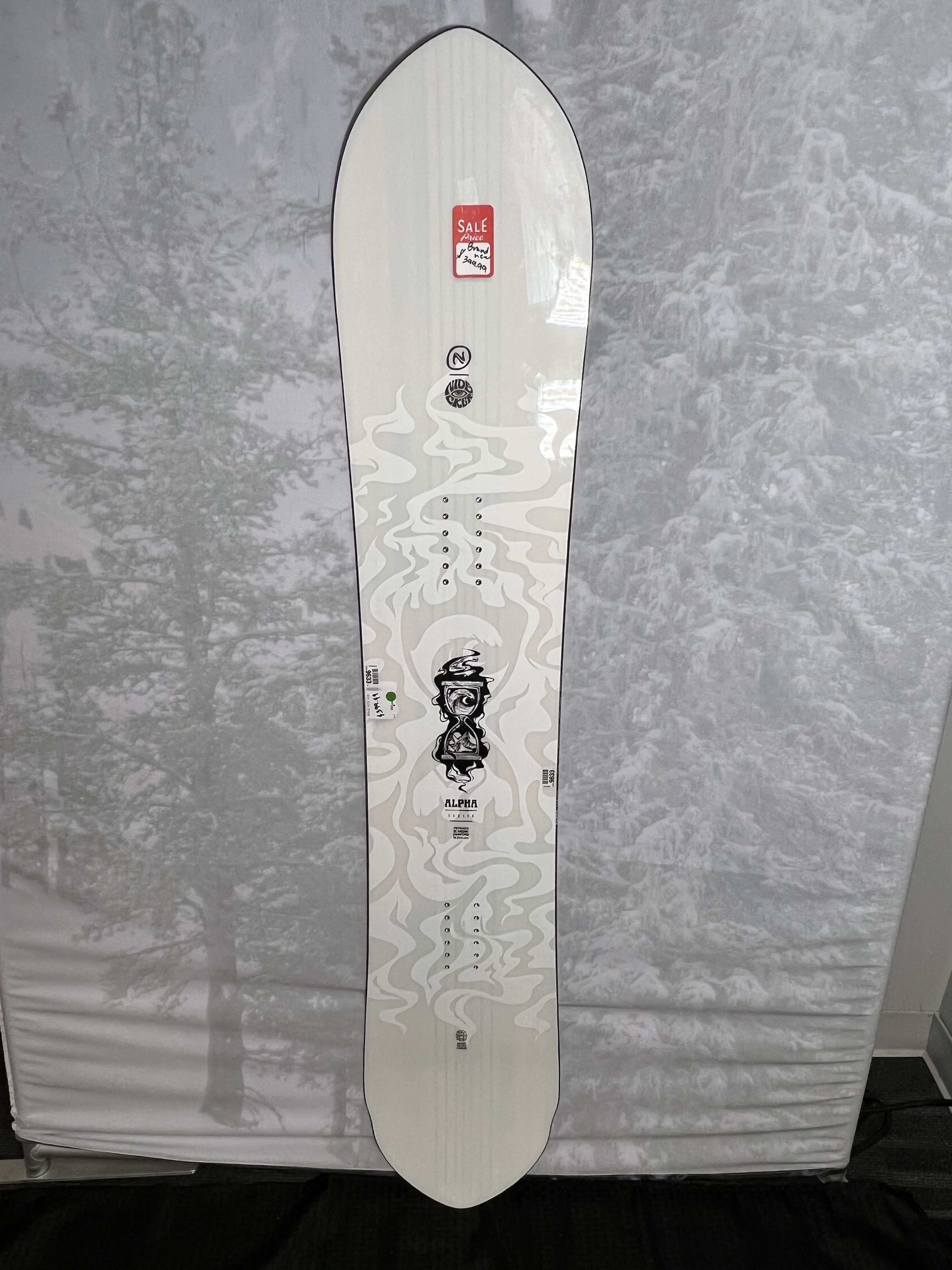 New Nidecker Alpha 153 CM Snowboard 2025
