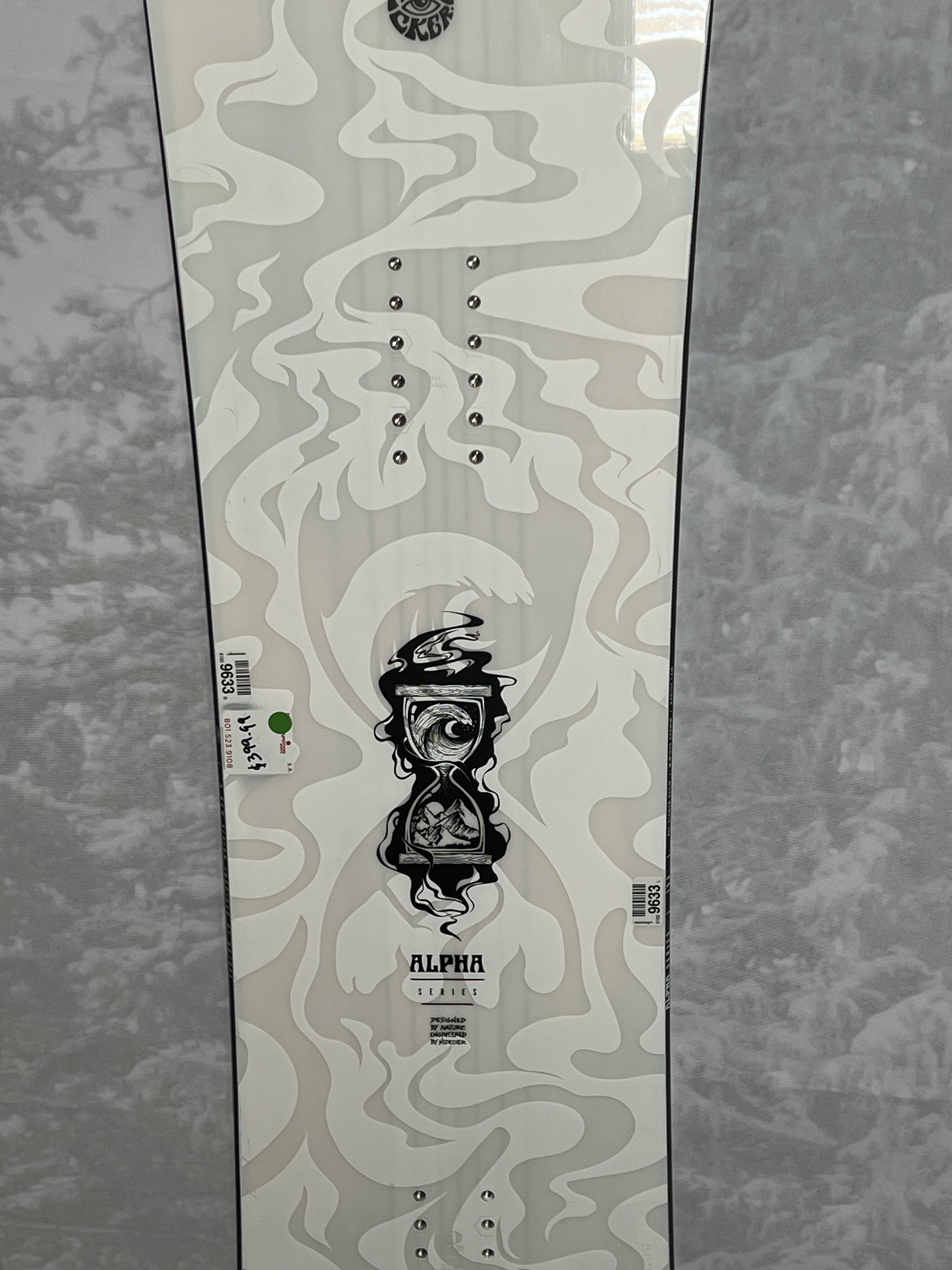 New Nidecker Alpha 153 CM Snowboard 2025