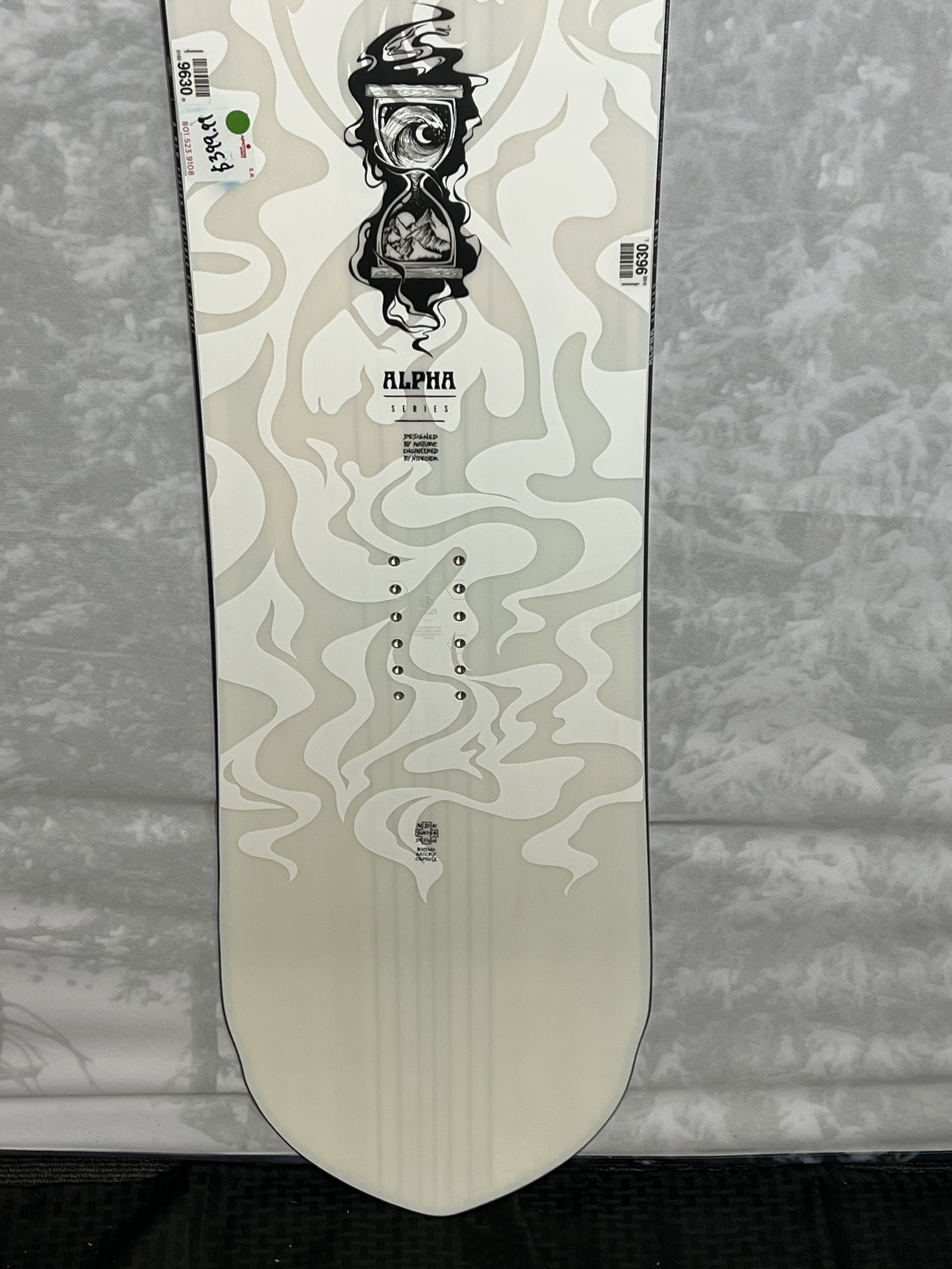 New Nidecker Alpha 162W CM Snowboard 2025