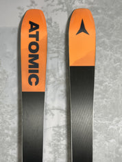 New Atomic Maverick Skis 88 TI 184 cm 2024 w/ Atomic Strive 13 GW Demo Bindings
