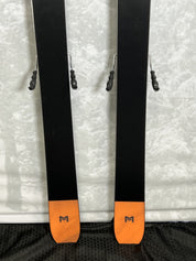 New Atomic Maverick Skis 88 TI 184 cm 2024 w/ Atomic Strive 13 GW Demo Bindings