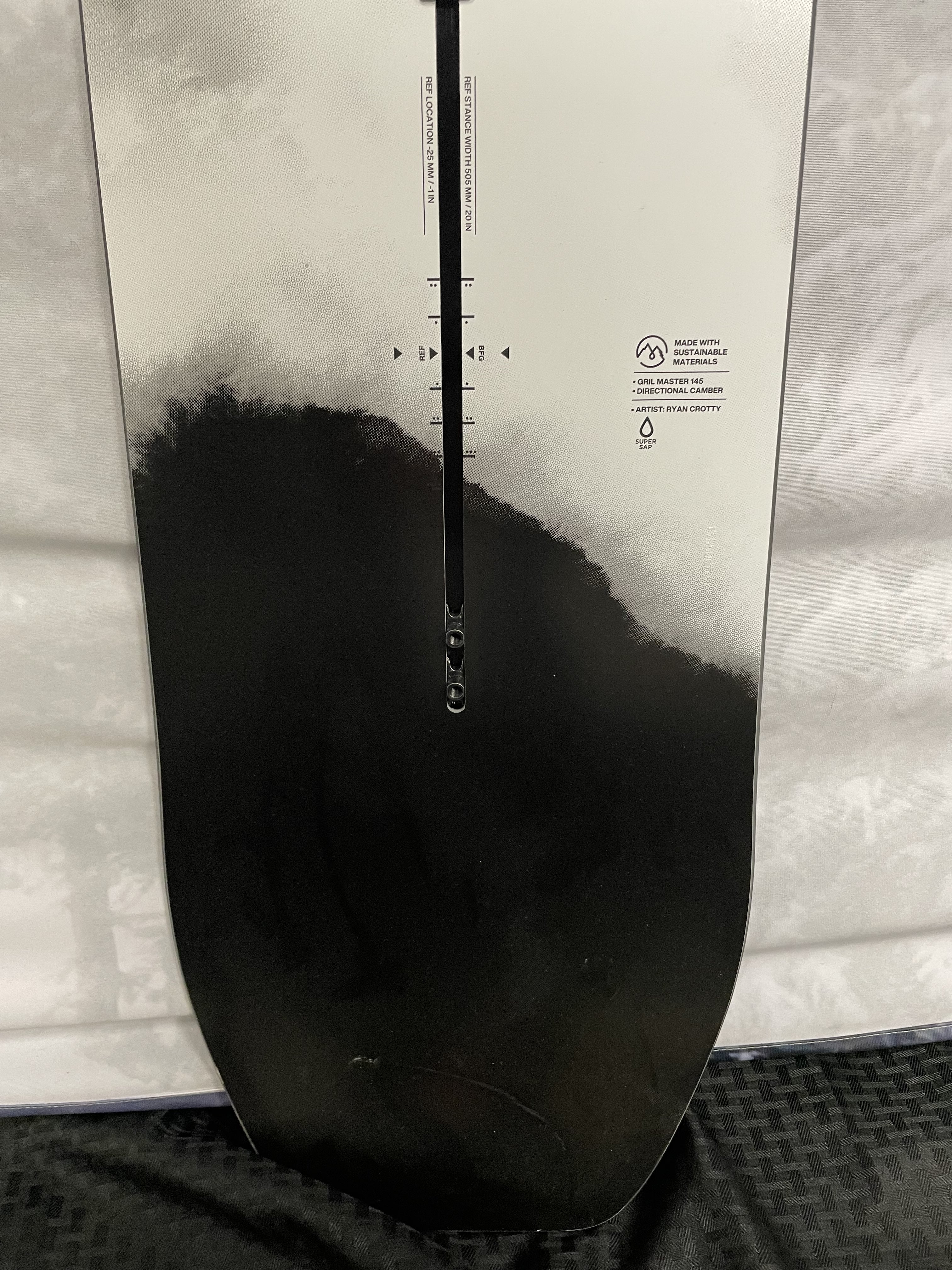 New 2025 Burton Grilmaster 145cm Snowboard