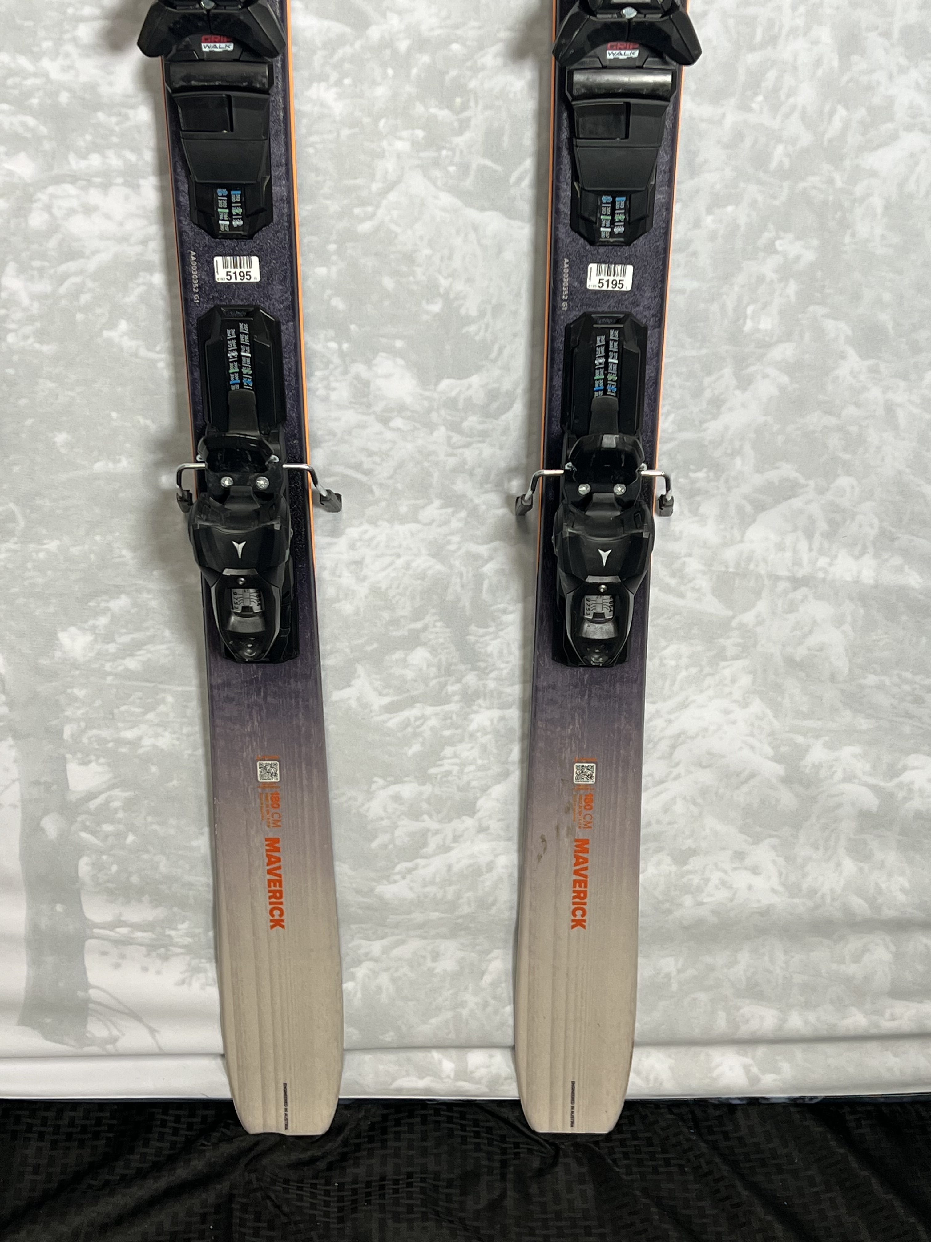 Lightly Used Atomic Maverick Skis 84  180 cm 2025 w/ Atomic M 10 GW Demo Bindings