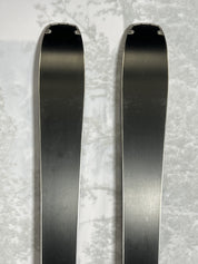 Lightly Used Atomic Maverick Skis 84  180 cm 2025 w/ Atomic M 10 GW Demo Bindings