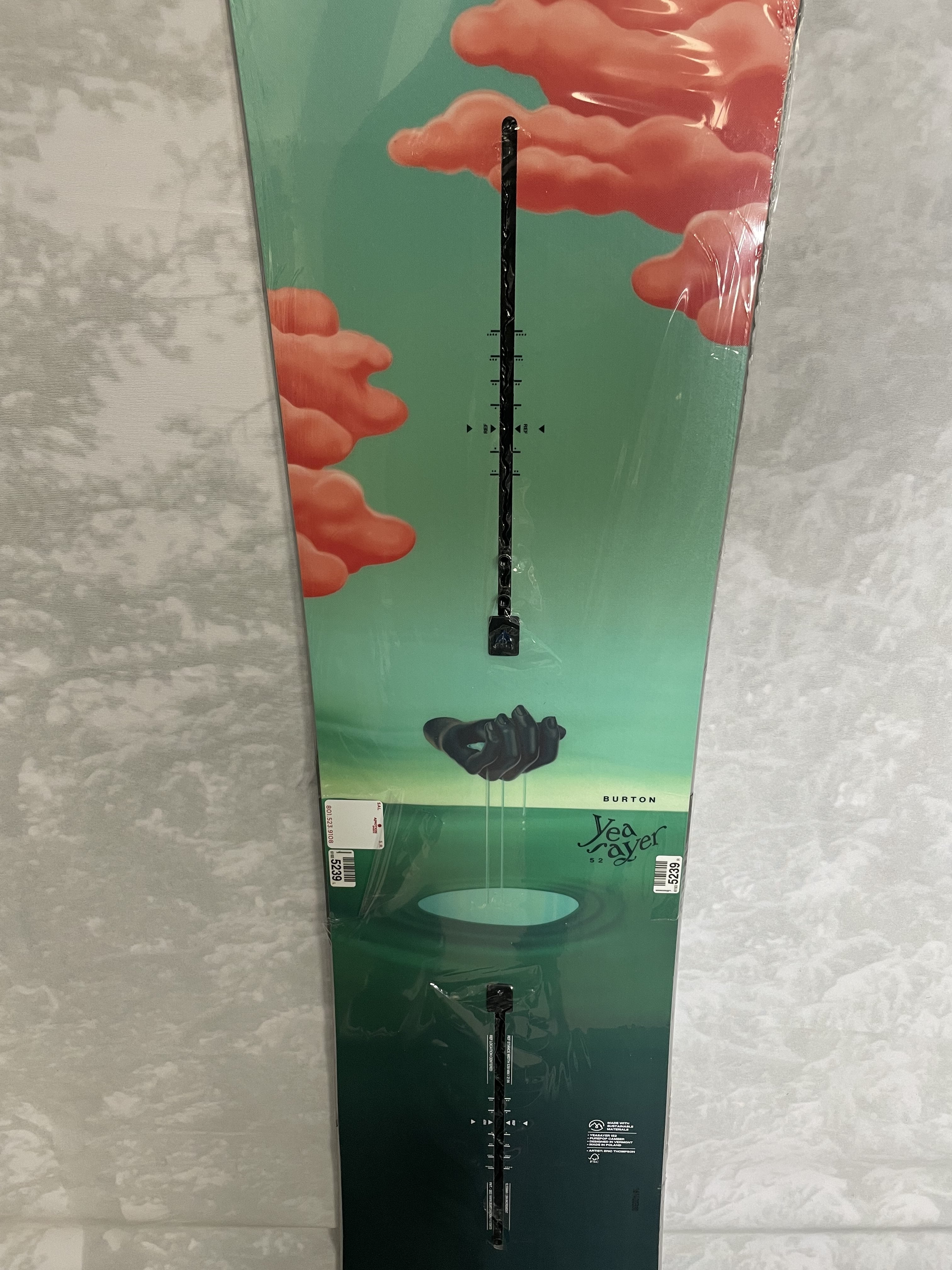 New 2025 Burton Yeasayer 152cm Snowboard