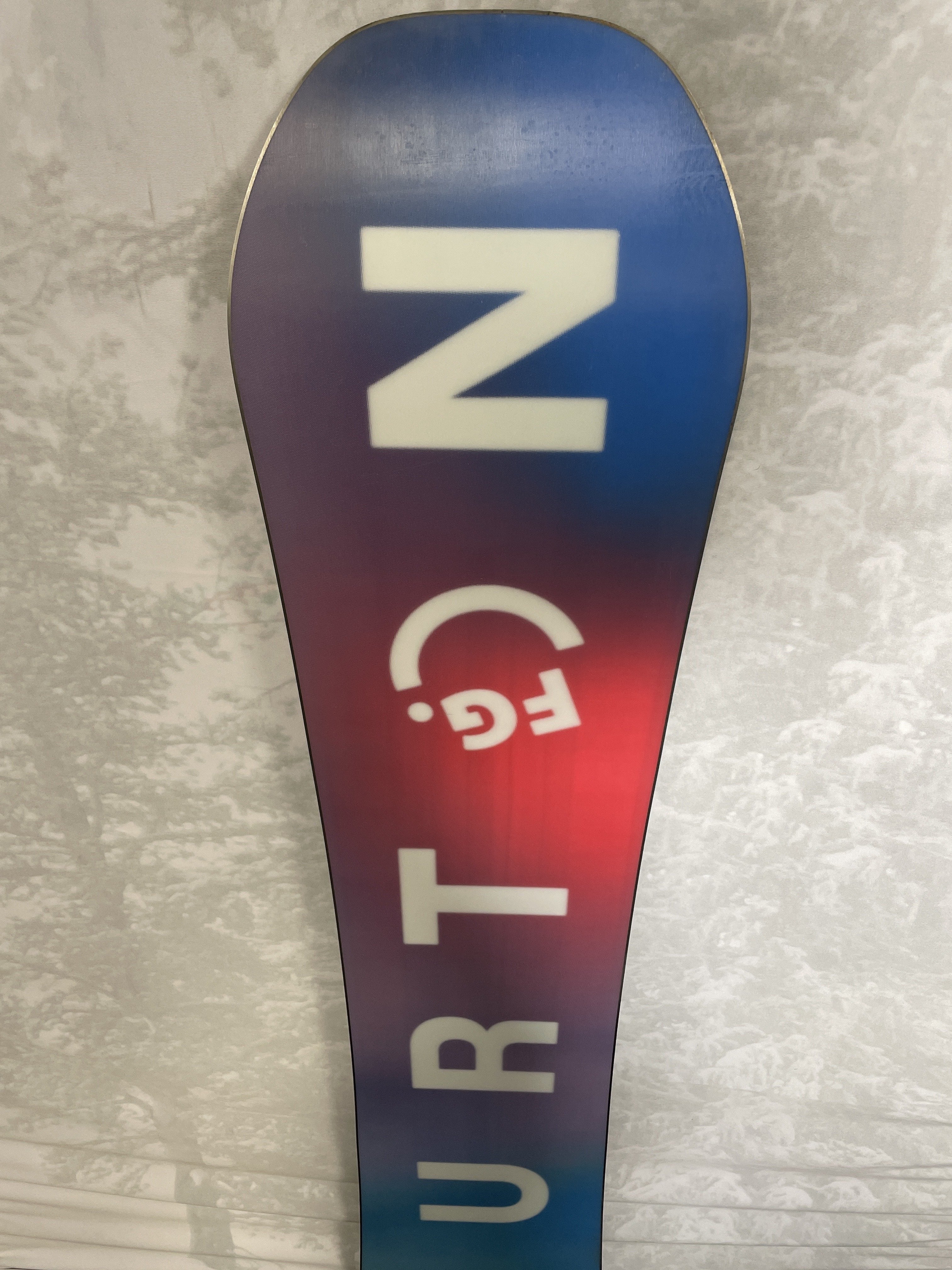 Lightly Used 2025 Burton Feel Good 146cm Snowboard