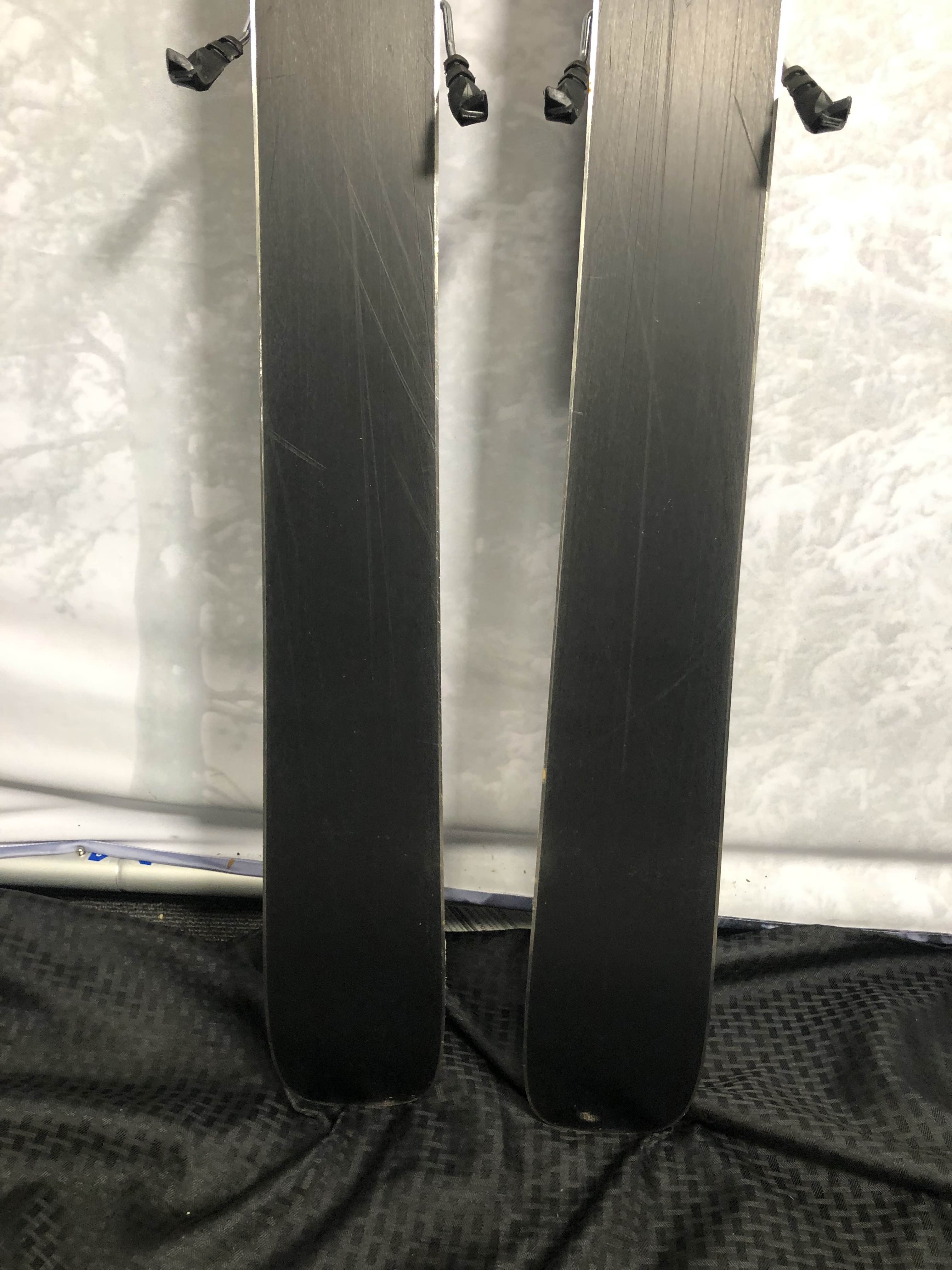 Used Black Crows Camox 2025 Skis 174cm w/ Tyrolia Attack 14 MN Demo Bindings