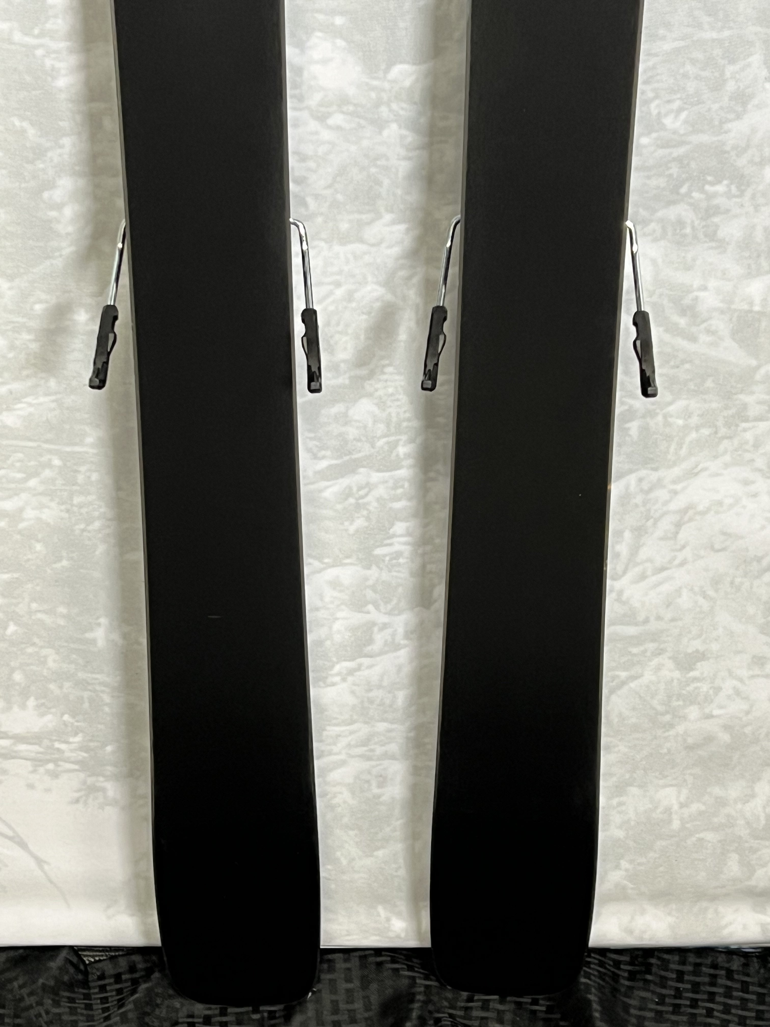 Lightly Used Armada ARV 94 157 cm Skis 2025 w/Armada Strive 11 GW Demo Bindings