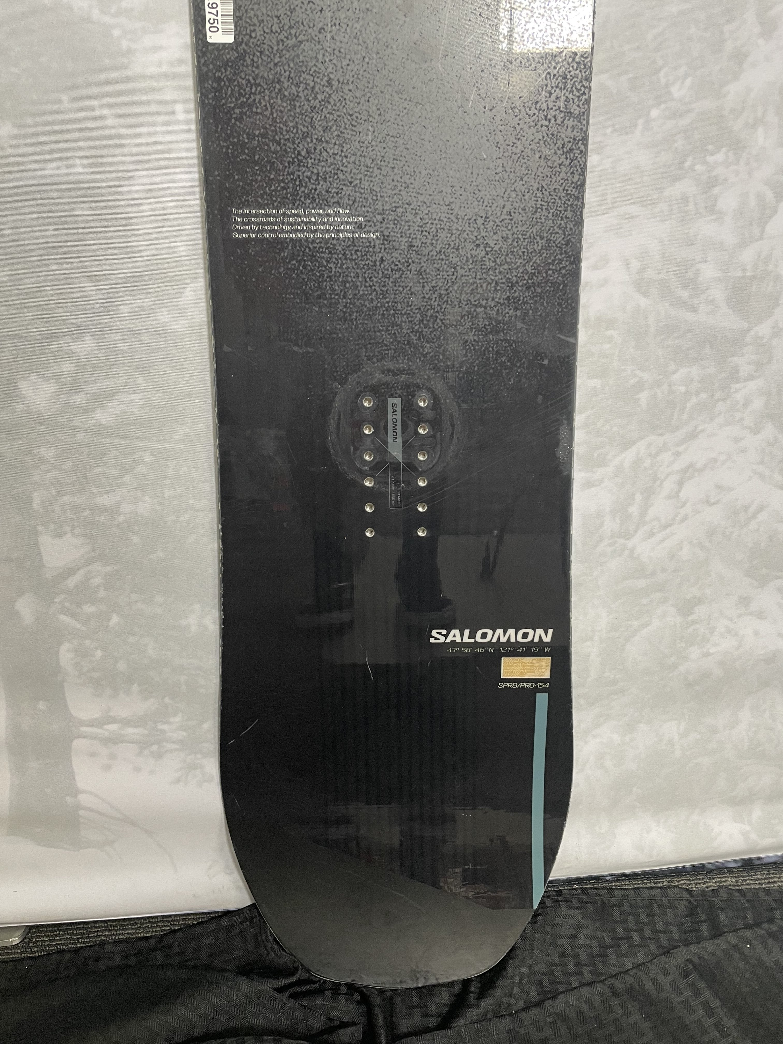 Used Salomon Super 8 154CM Snowboard