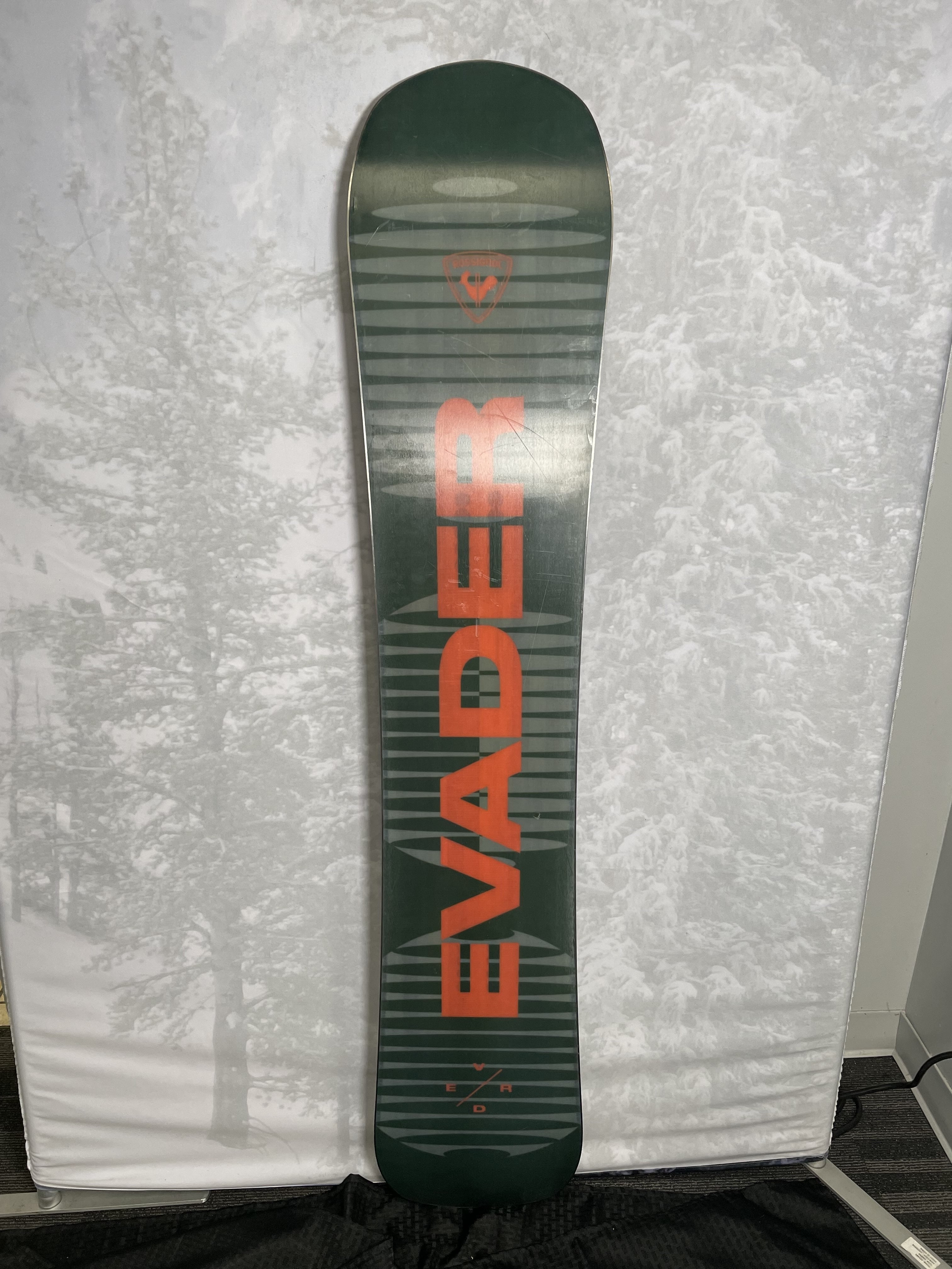 Used 2025 Rossignol Evader 159CM Snowboard