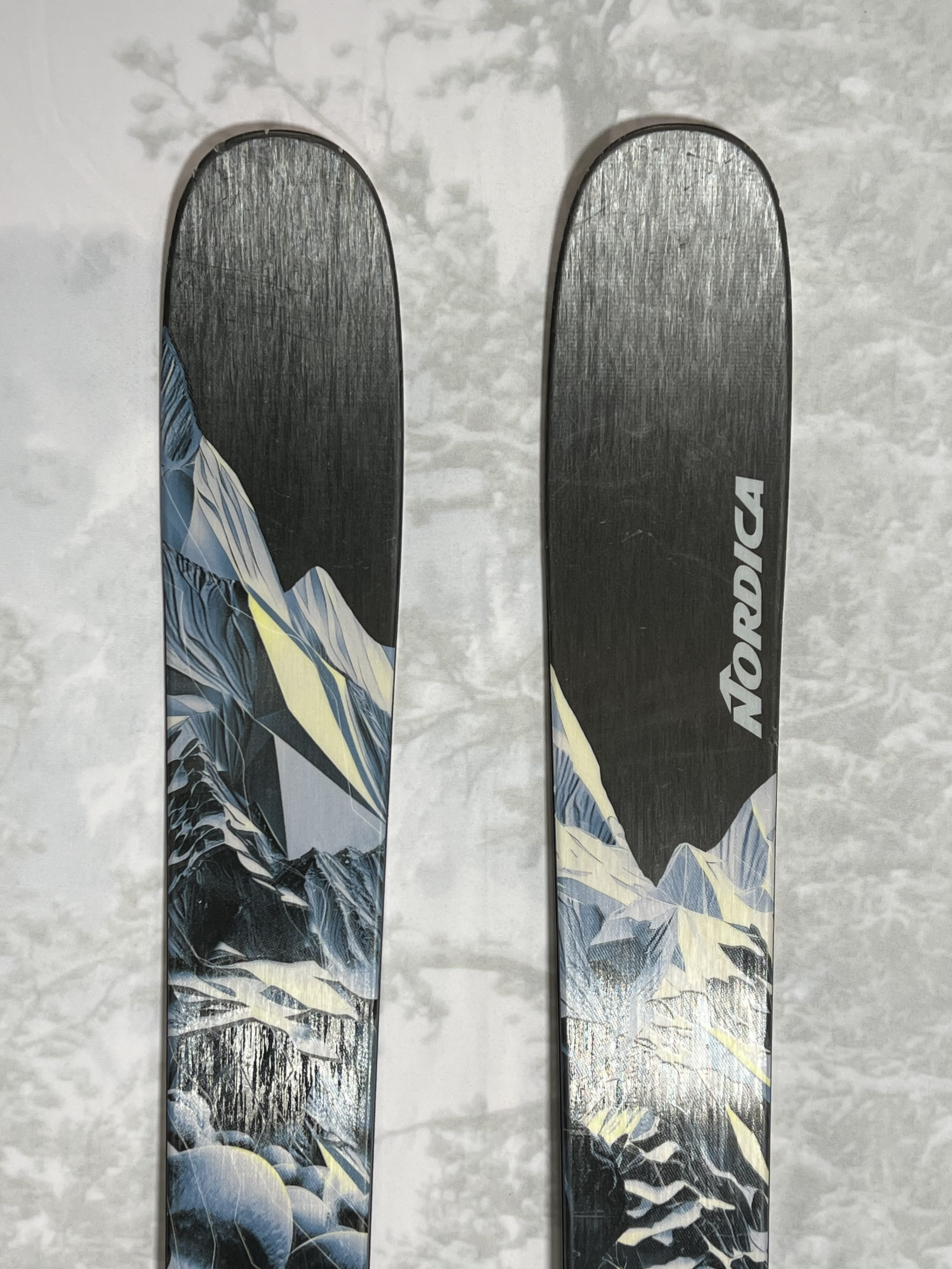 Lightly Used Nordica Enforcer 104 179cm Skis 2025 w/Tyrolia Attack LYT 13 Demo Bindings