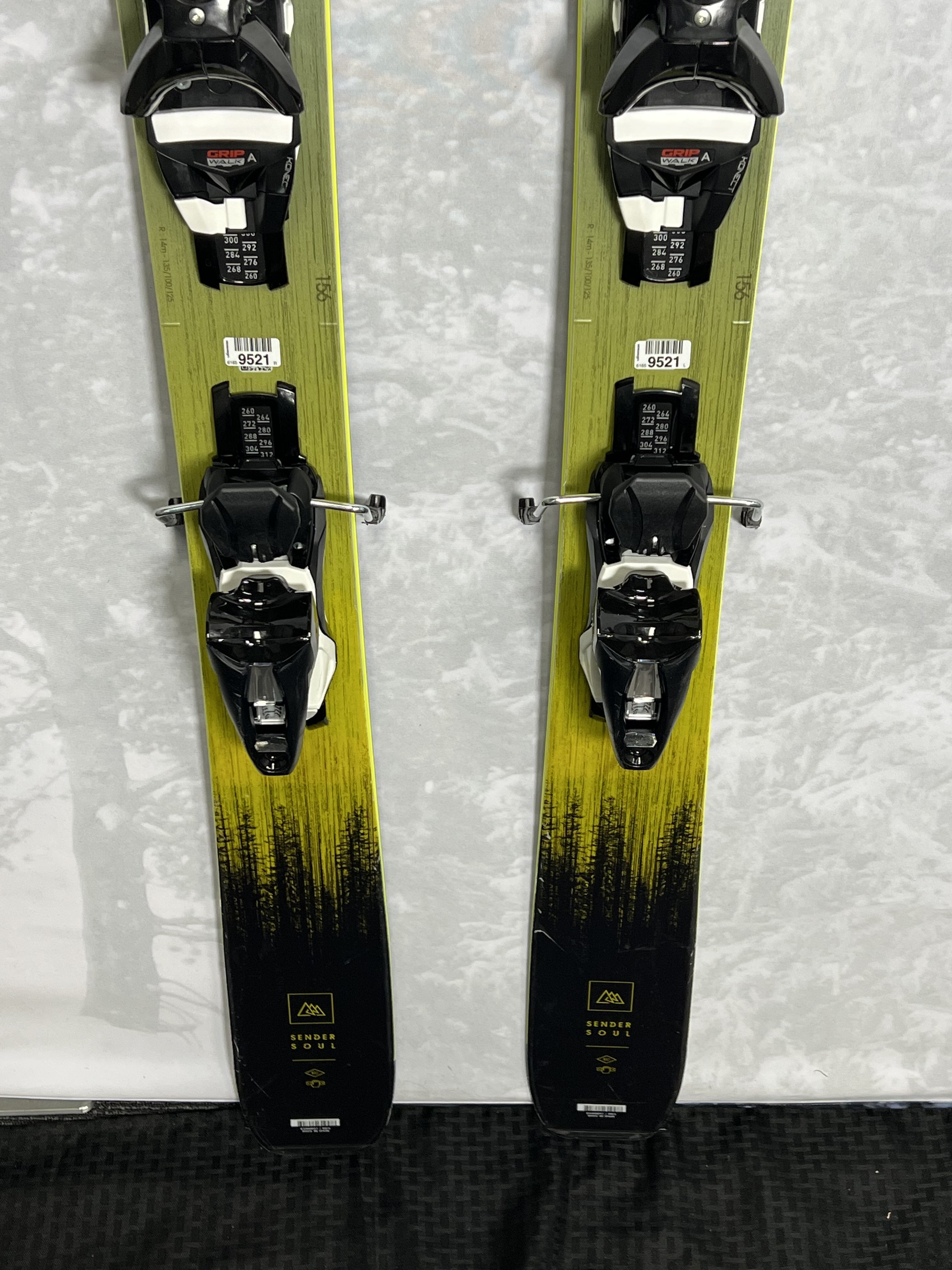 Lightly Used Rossignol Sender Soul 102 156 cm Skis 2025 w/Look Konect GW Demo Bindings