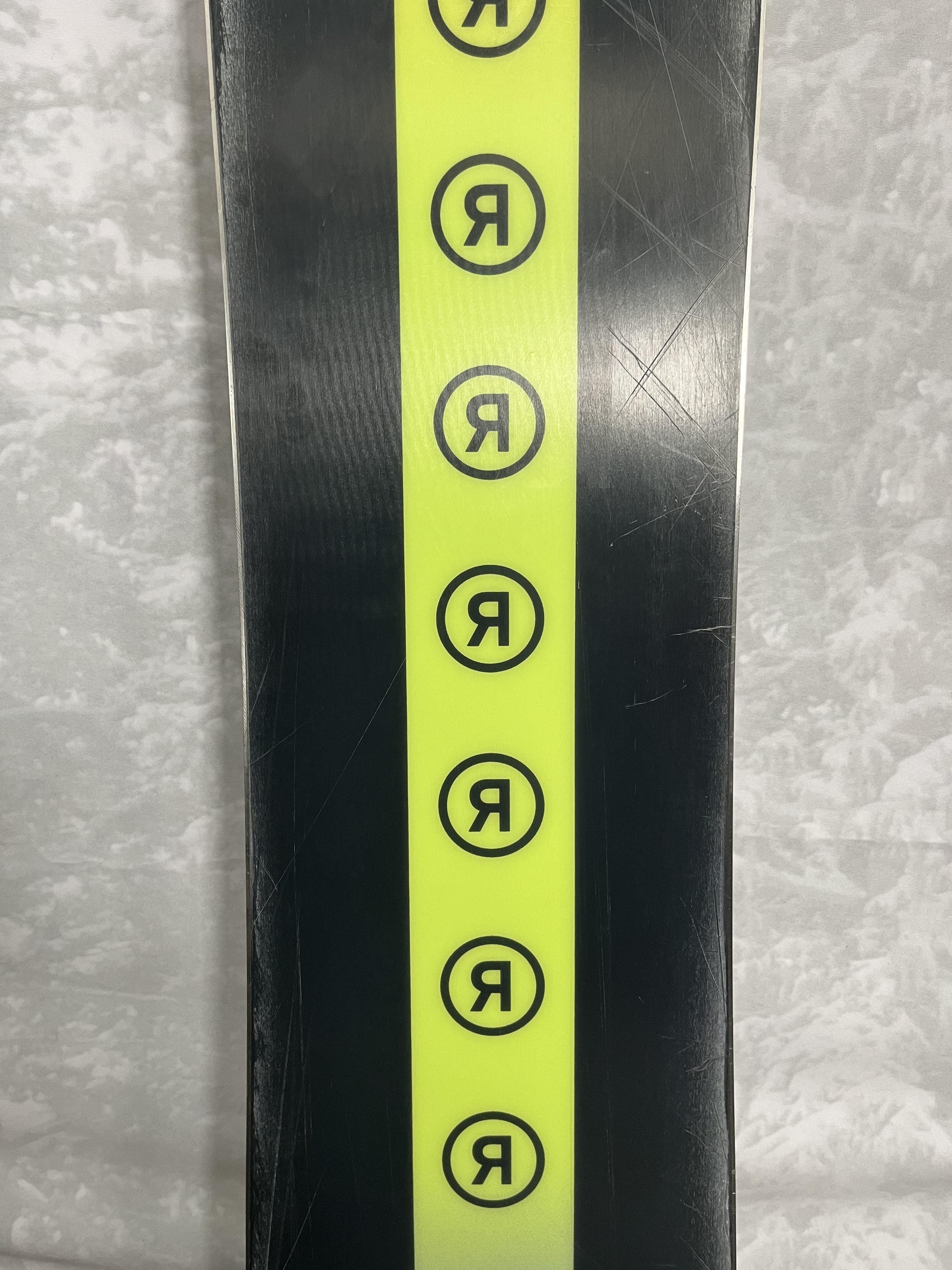 Lightly Used 2024 Ride Heartbreaker 143CM