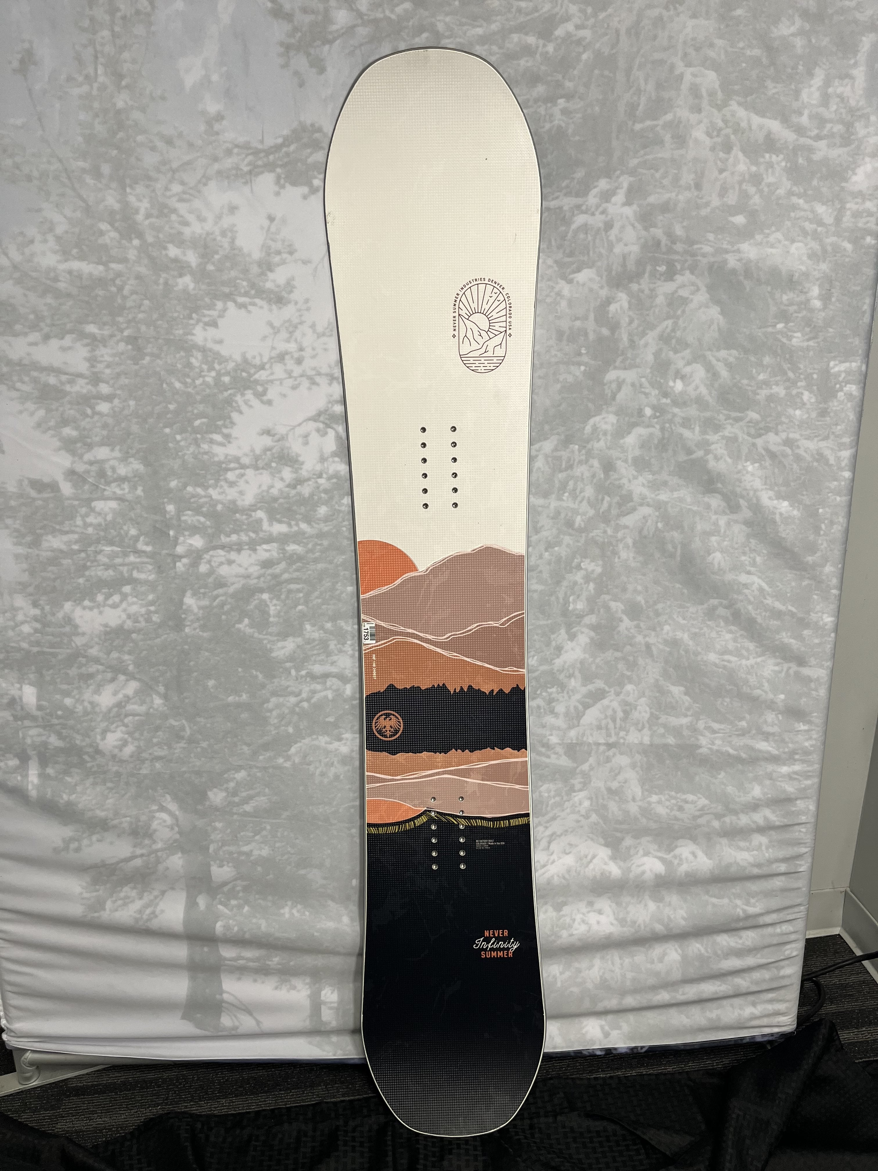 Used Never Summer Infinity Snowboard - 148CM
