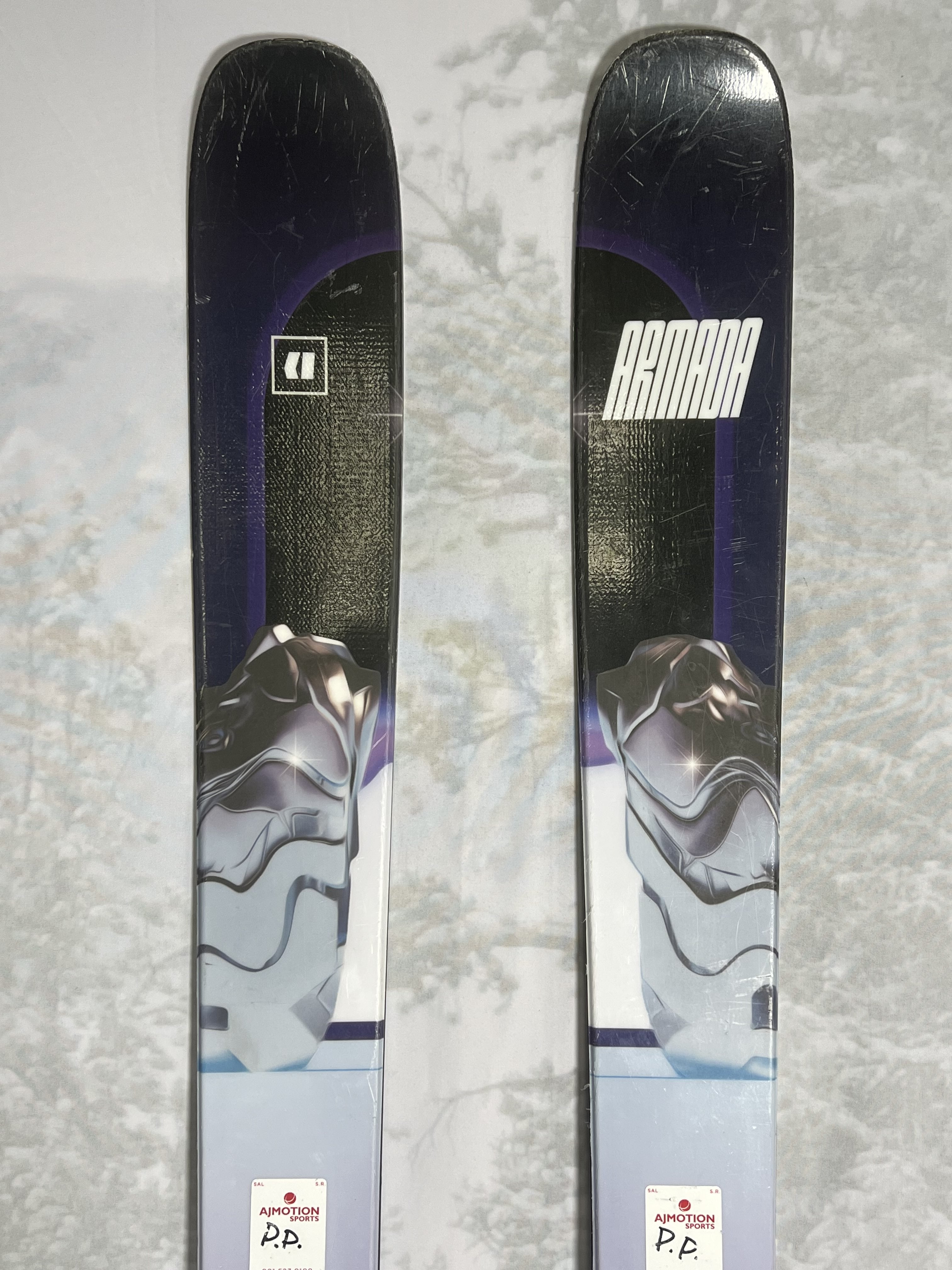 Lightly Used Armada ARV 106 188 cm Skis 2025 w/Armada Strive 13 GW Demo Bindings