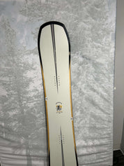 Lightly Used 2025 Salomon Assassin 162CM Snowboard