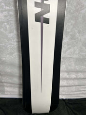 Lightly Used 2025 Salomon Assassin Pro 162CM Snowboard