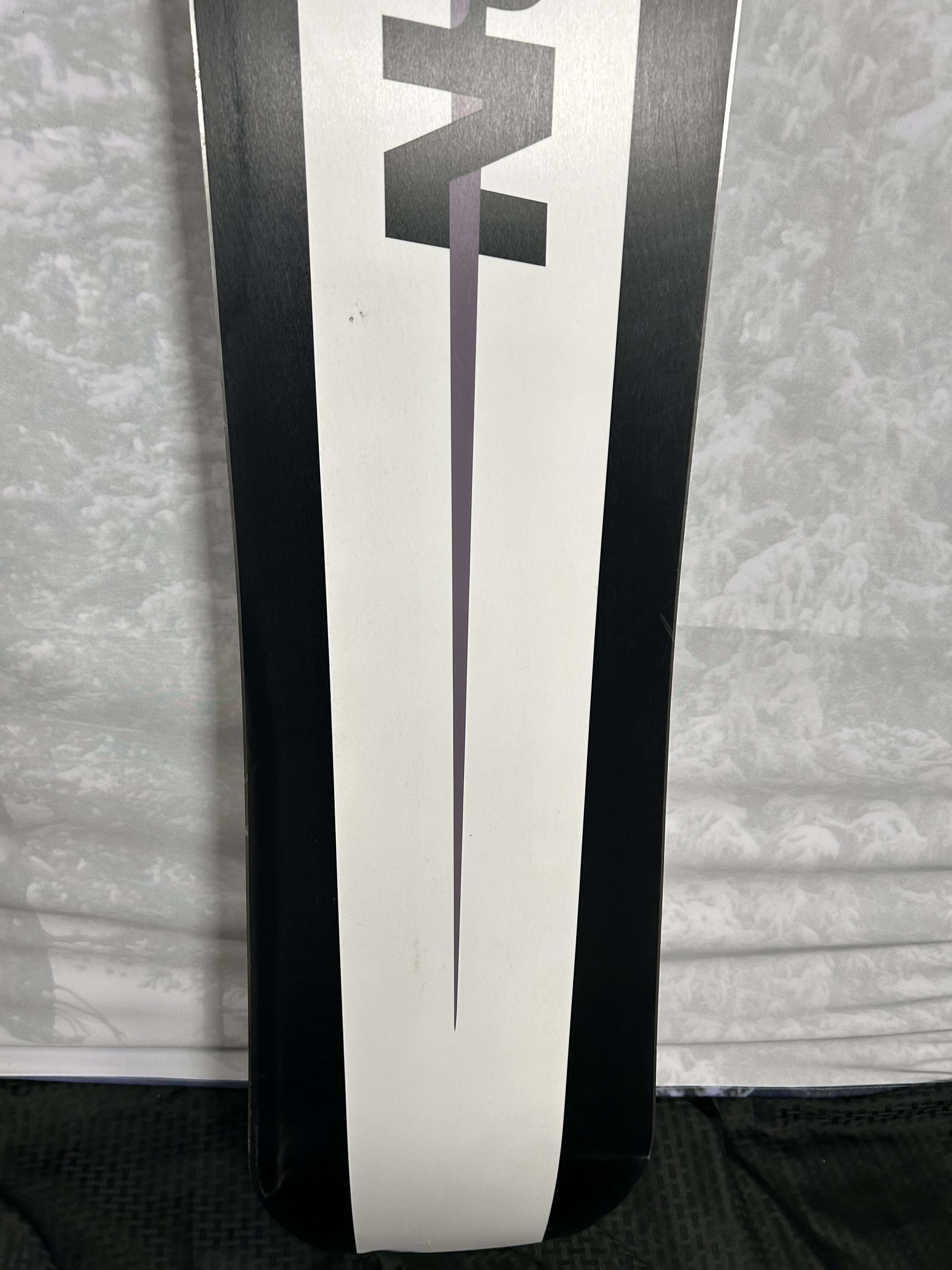 Lightly Used 2025 Salomon Assassin Pro 162CM Snowboard