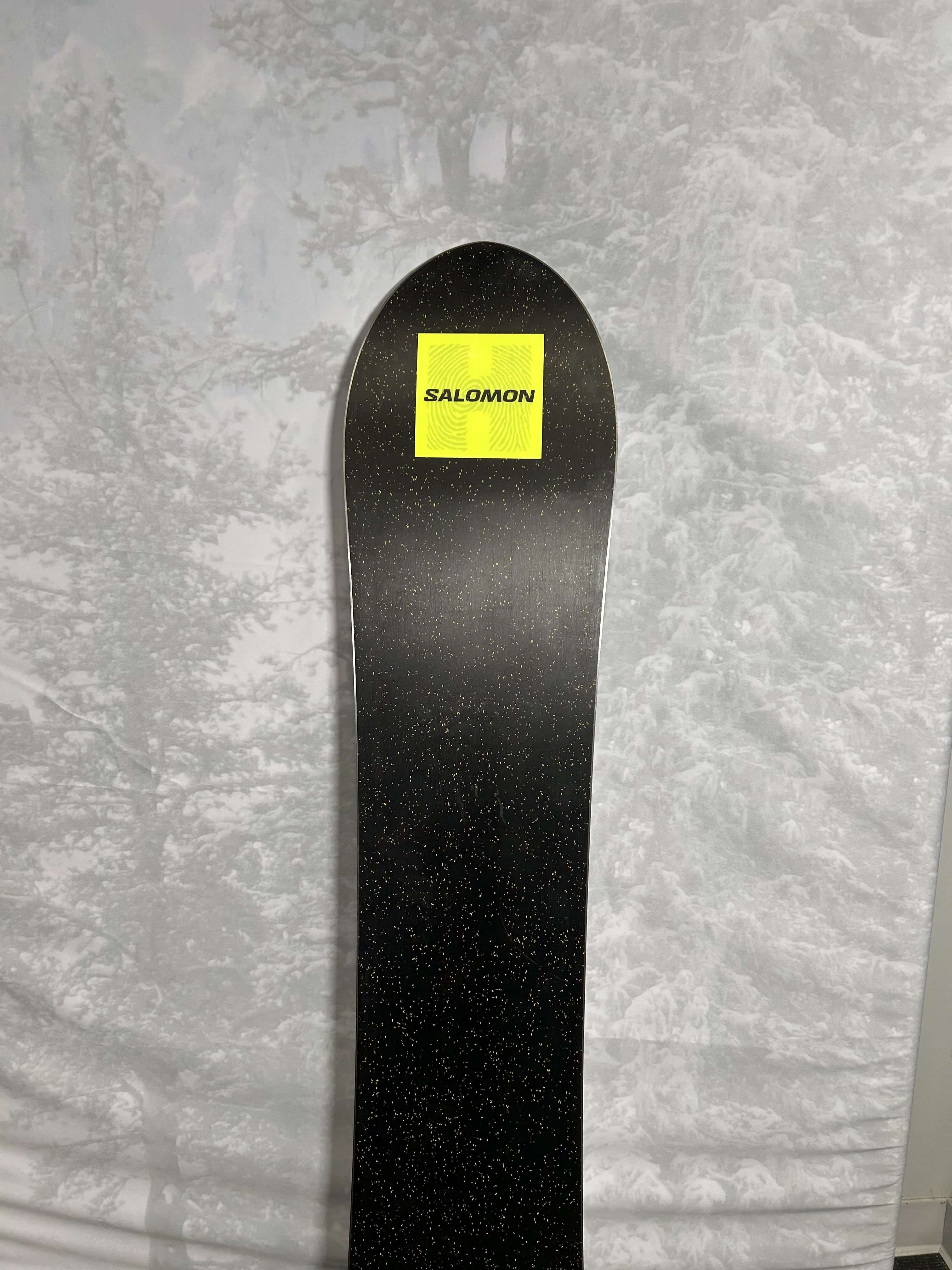 New 2025 Salomon Sickstick 149CM Snowboard