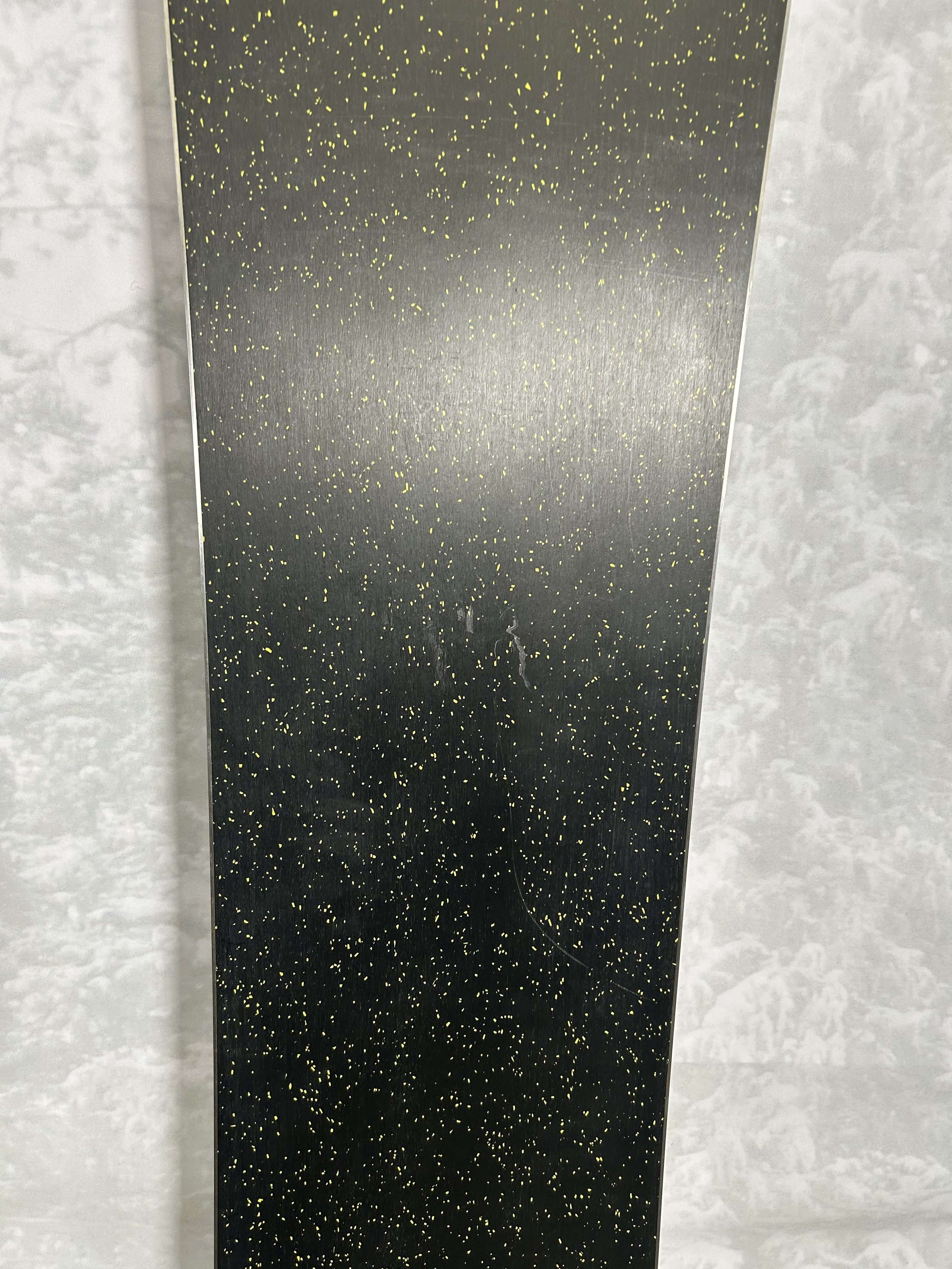 New 2025 Salomon Sickstick 149CM Snowboard