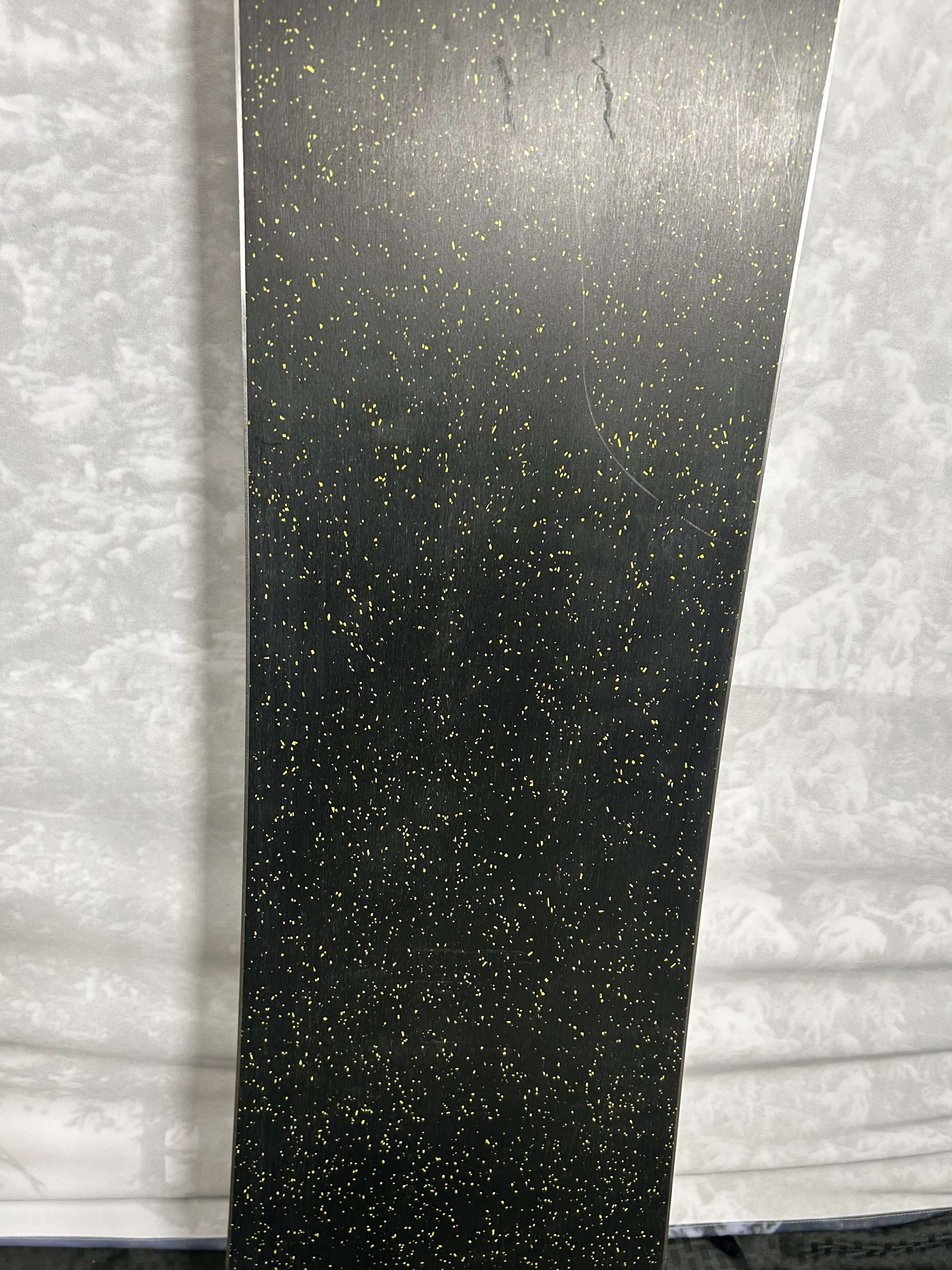 New 2025 Salomon Sickstick 149CM Snowboard