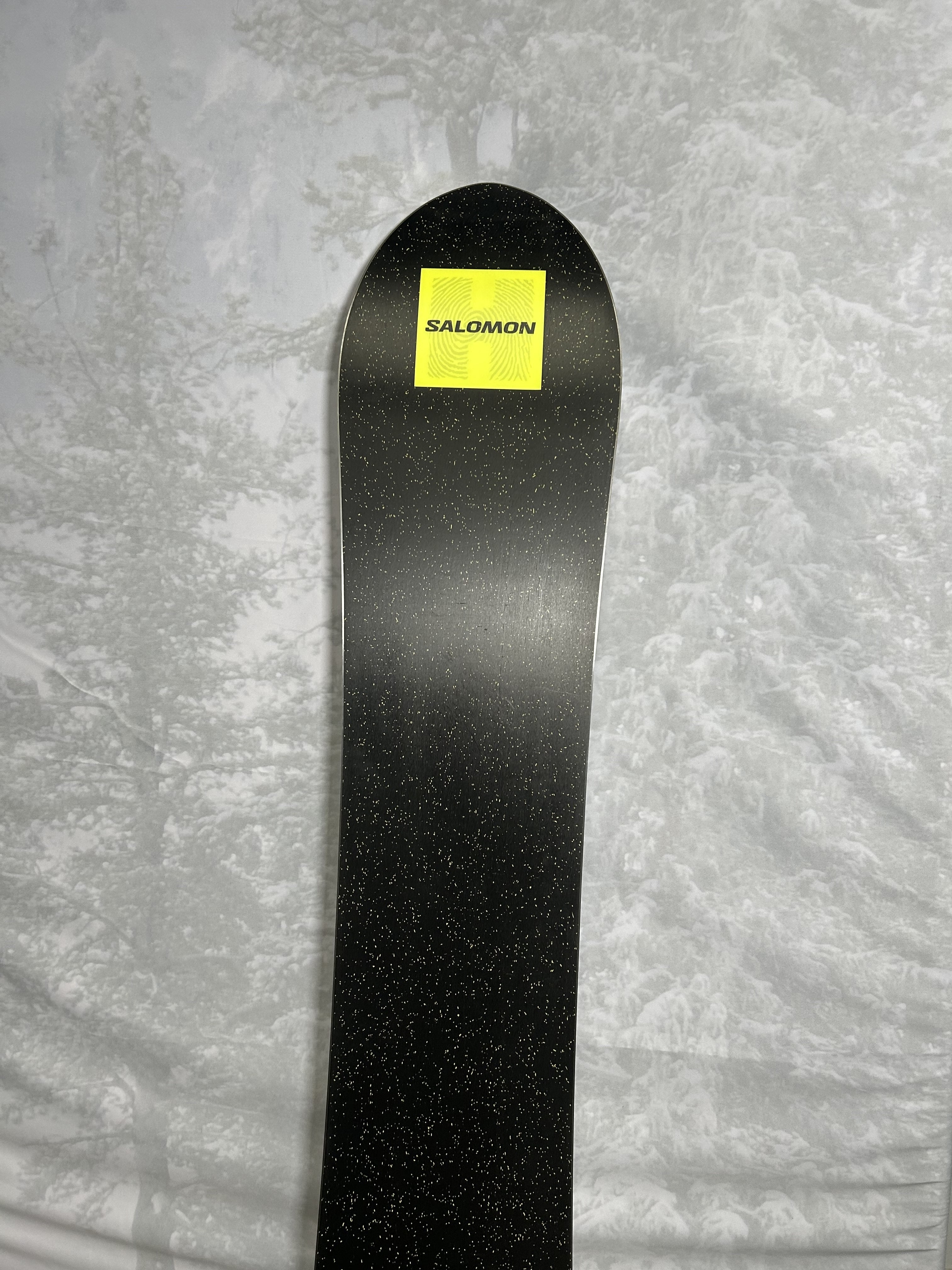 Used 2025 Salomon Sickstick 153cm Snowboard