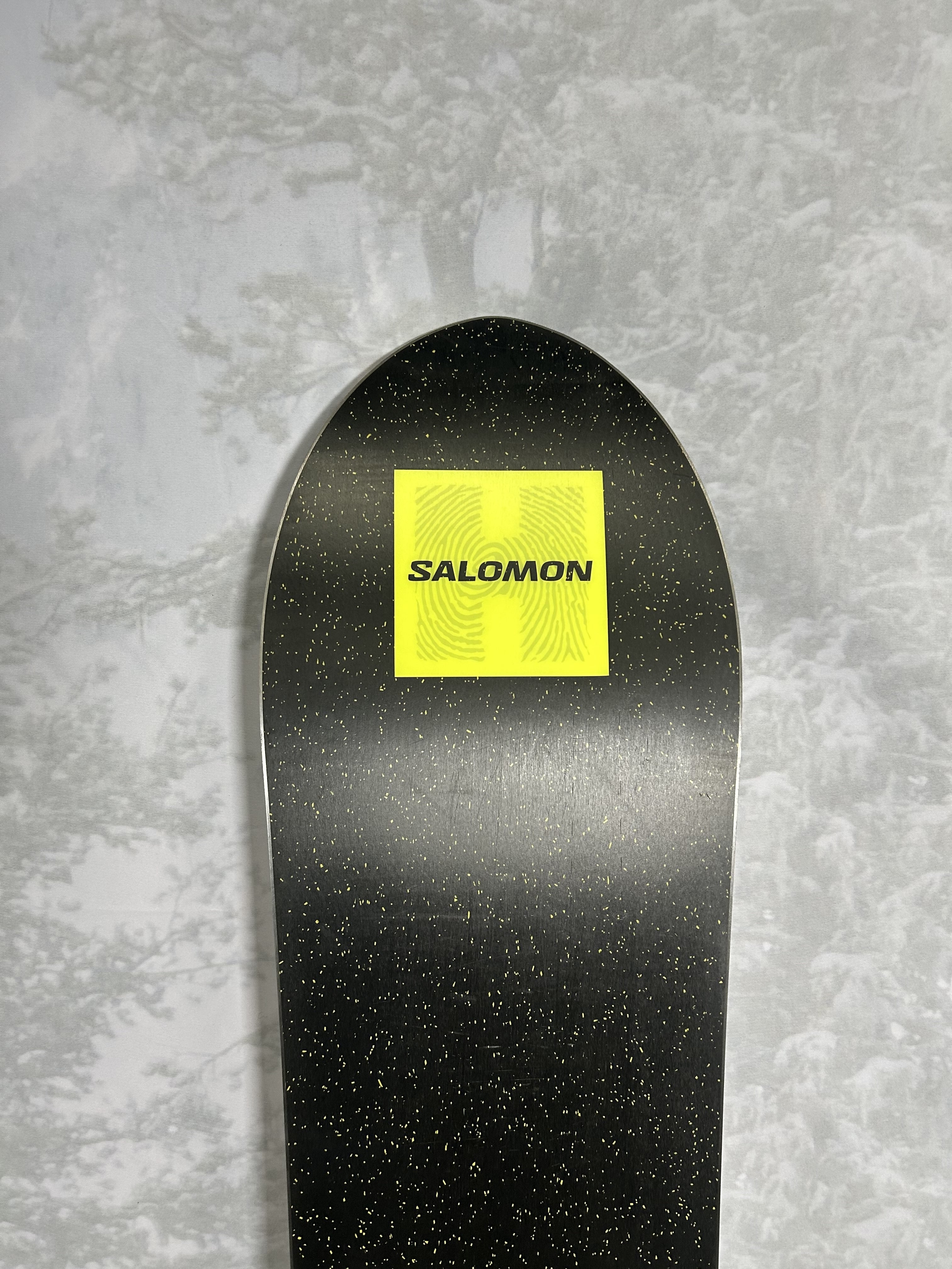 Used 2025 Salomon Sickstick 153cm Snowboard
